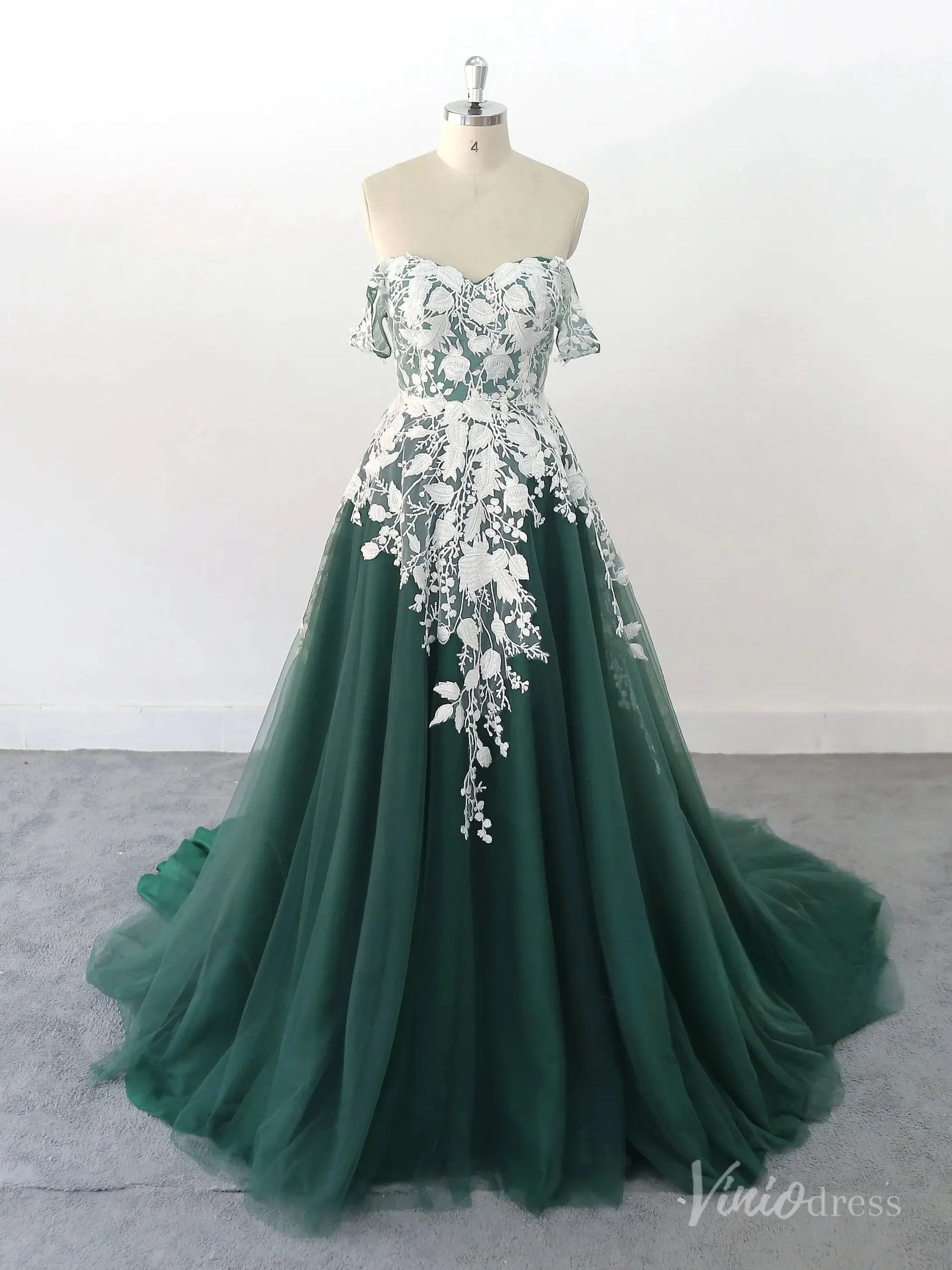 Romantic Emerald Green Wedding Dress with Off-Shoulder Lace Appliqués, Sweetheart Neckline & Chapel Train – FW236-wedding dresses 2025 -Viniodress-Emerald-Custom Size-