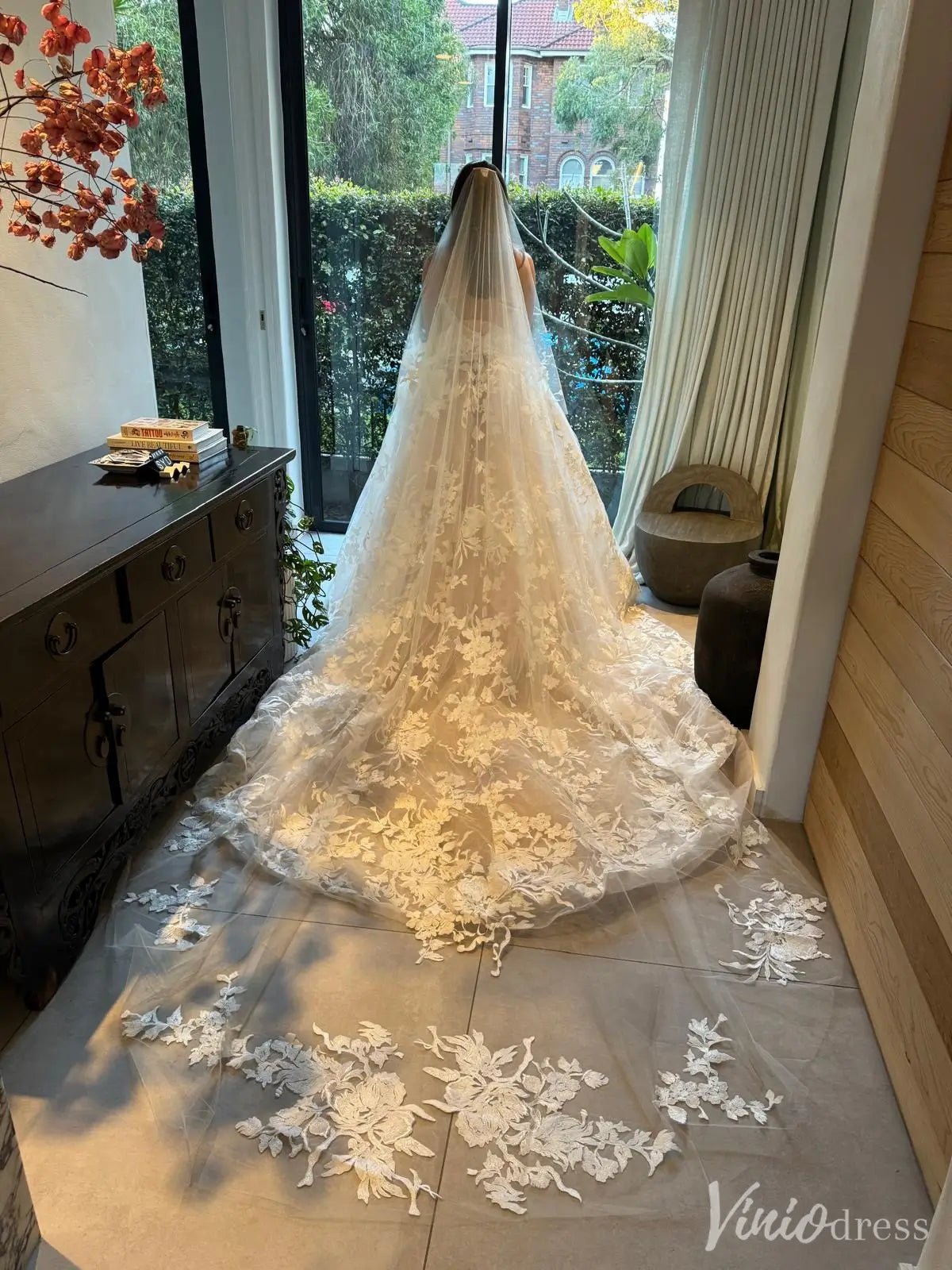 Romantic Floral Lace A-Line Wedding Dress with Sheer Bodice & Chapel Train – VW2505-wedding dresses 2025 -Viniodress-White-Custom Size-