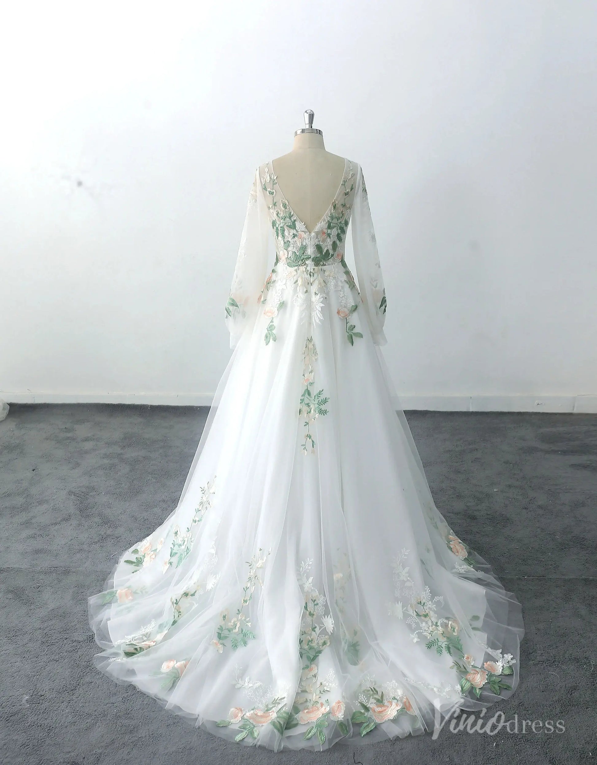 Romantic Ivory Floral Lace Wedding Dress with Long Sleeves, V-Neck Bodice, and Embroidered Skirt – FW225-wedding dresses 2025 -Viniodress-Ivory-Custom Size-