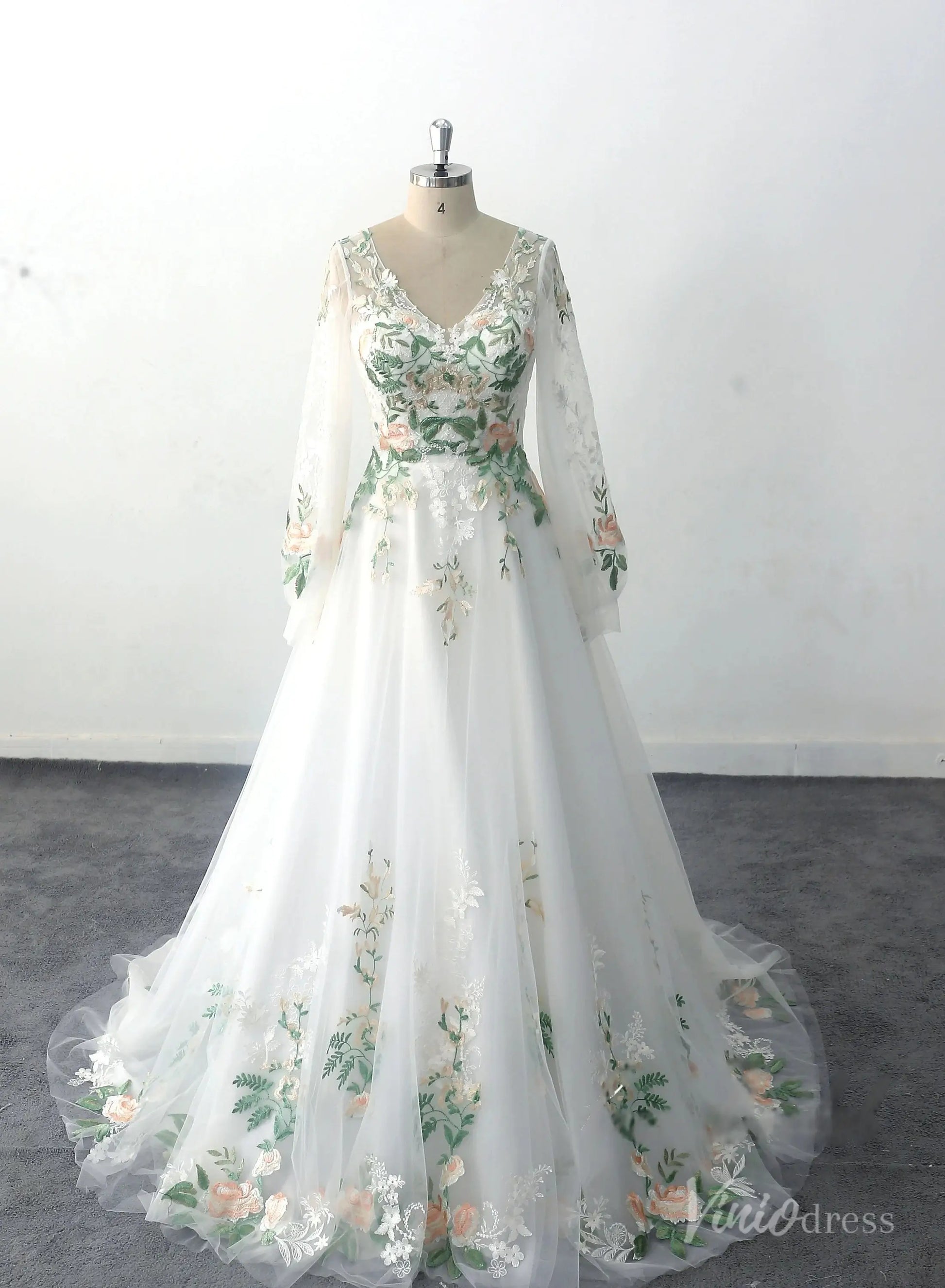 Romantic Ivory Floral Lace Wedding Dress with Long Sleeves, V-Neck Bodice, and Embroidered Skirt – FW225-wedding dresses 2025 -Viniodress-Ivory-Custom Size-