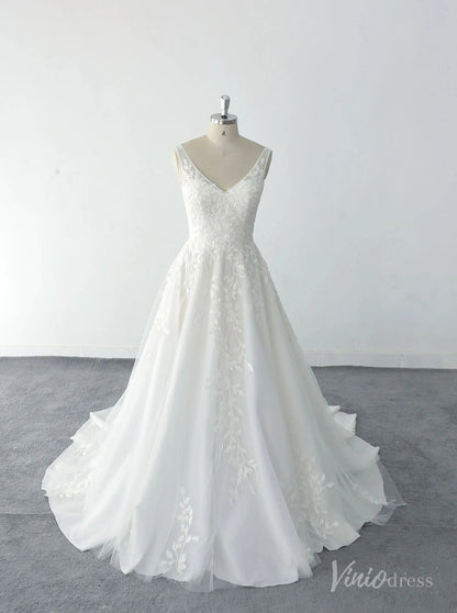 Romantic Ivory Floral Lace Wedding Dress with V-Neckline, Illusion Back & Chapel Train – LA142-wedding dresses 2025 -Viniodress-Ivory-Custom Size-