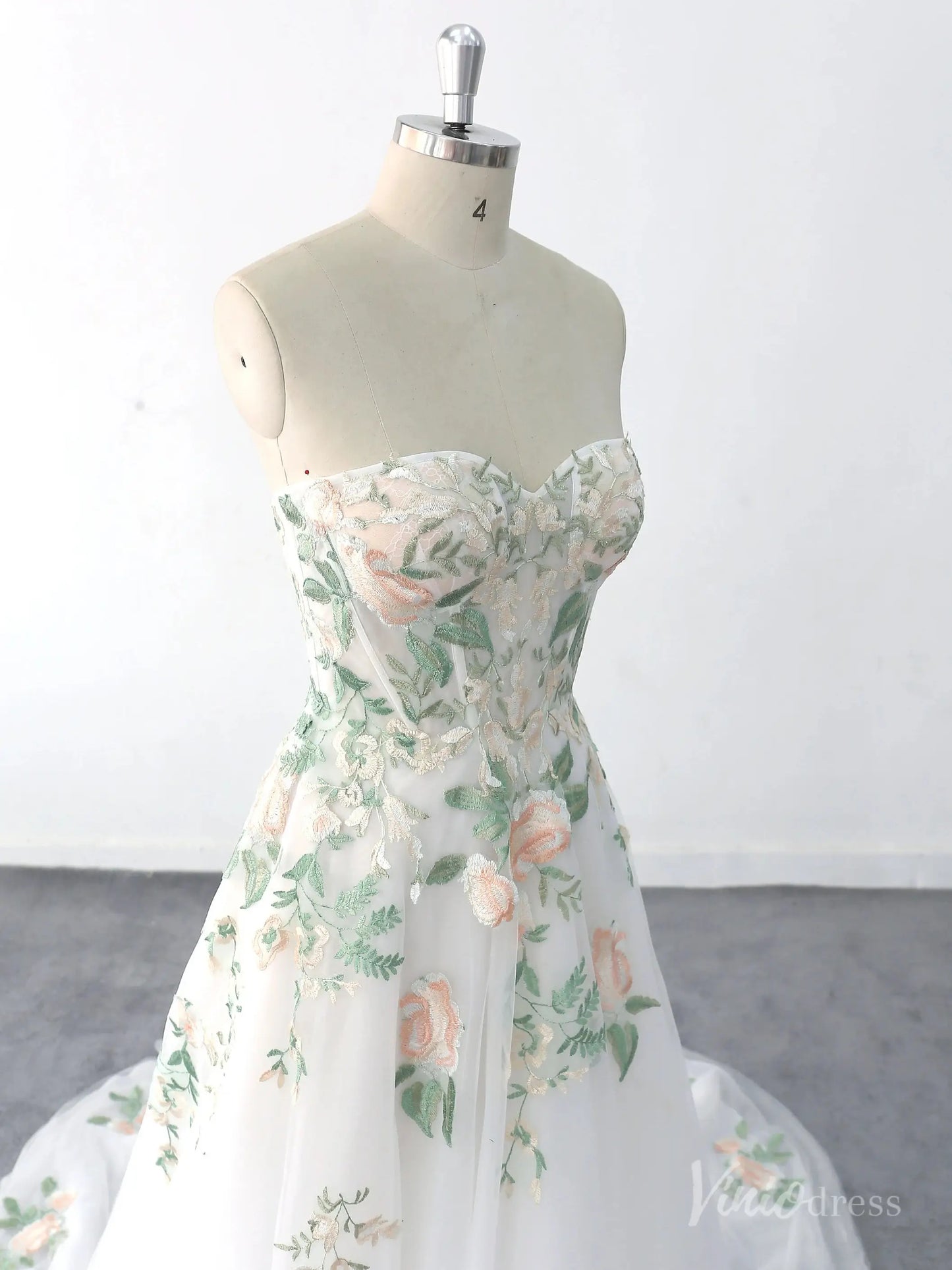 Romantic Ivory Floral Strapless Wedding Dress with Pastel Embroidery and Chapel Train – FW222-wedding dresses 2025 -Viniodress-Ivory-Custom Size-