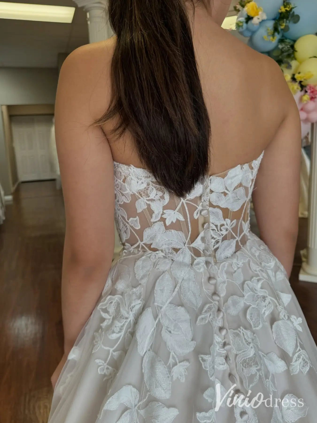 Romantic Lace Applique Wedding Dress with Plunging V Neck, Cathedral Train – LA102-wedding dresses 2025 -Viniodress-Ivory-Custom Size-