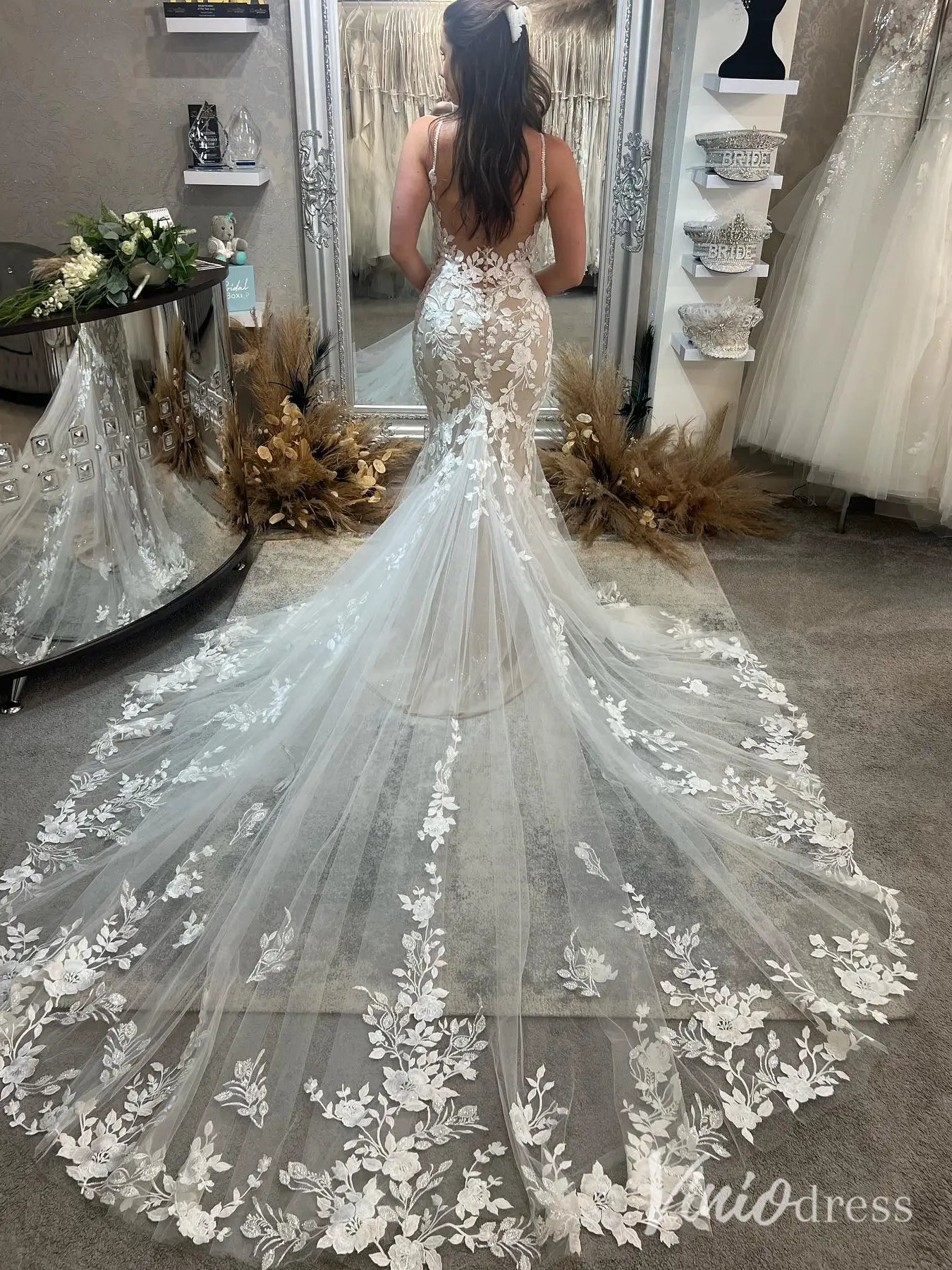 Romantic Lace Appliqued Mermaid Wedding Dress with Deep V Neck, Spaghetti Strap & Chapel Train – ML115-wedding dresses 2025 -Viniodress-Nude-Dress Only-US 0