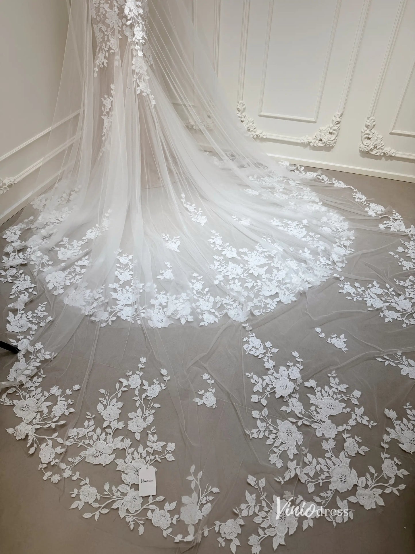 Romantic Lace Appliqued Mermaid Wedding Dress with Deep V Neck, Spaghetti Strap & Chapel Train – ML115-wedding dresses 2025 -Viniodress-Nude-Dress Only-US 0