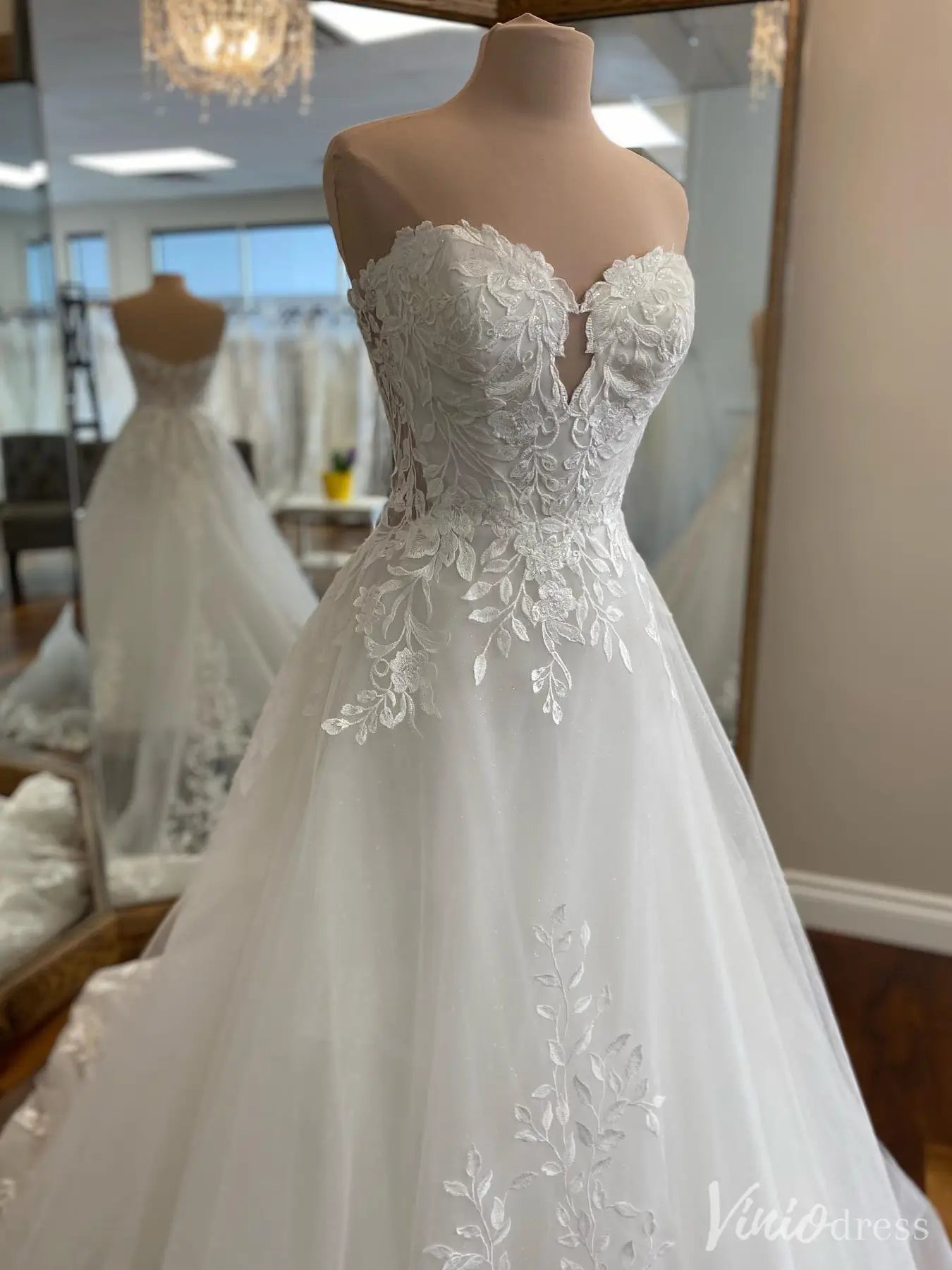 Romantic Lace Tulle Wedding Dress with Illusion Bodice and Chapel Train – VW2555-wedding dresses 2025 -Viniodress-White-Custom Size-