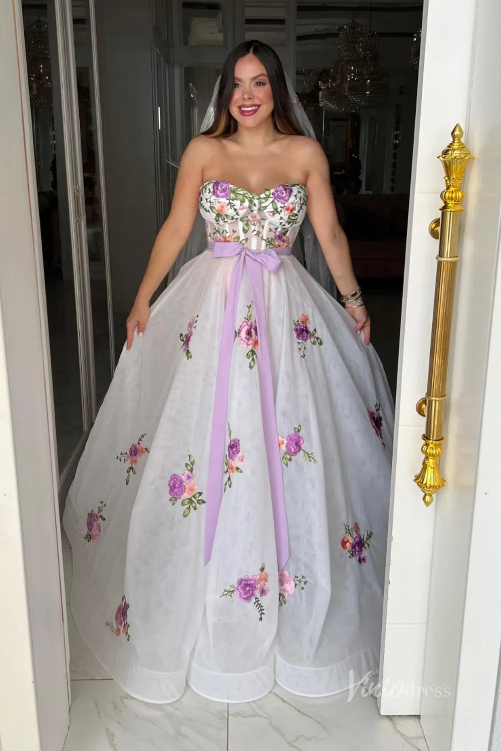 Romantic Lavender Floral Embroidered Wedding Dress with Corset Bodice, Bow Waist & Puff Sleeves – FW246-wedding dresses 2025 -Viniodress-Lavender-Custom Size-