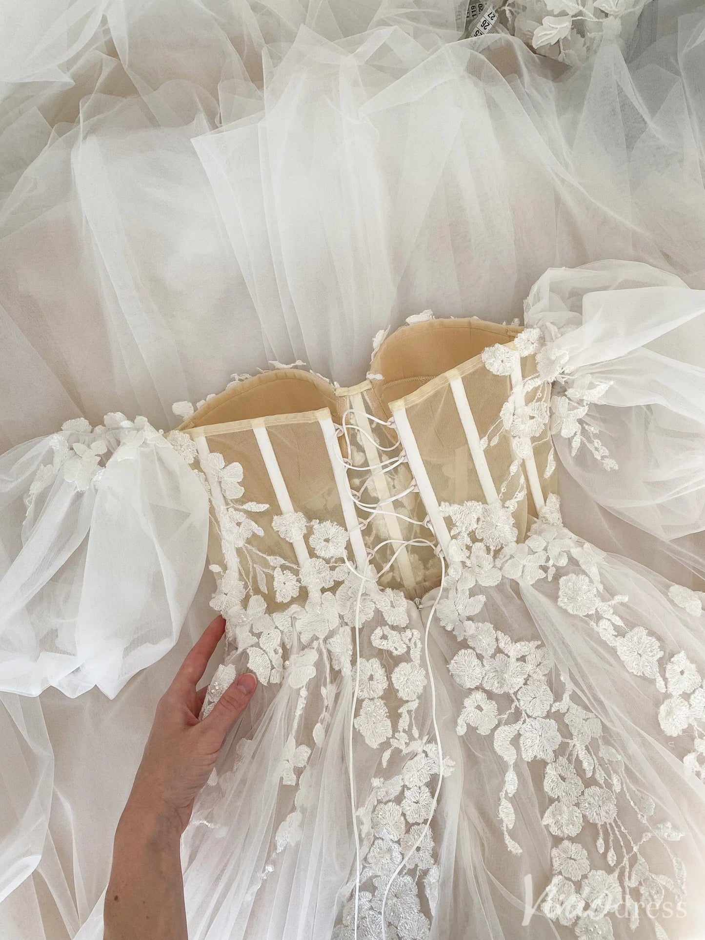 Romantic Off-Shoulder Tulle Wedding Dress with Detachable Puff Sleeves – VW2521-wedding dresses 2025 -Viniodress-Champagne-Custom Size-