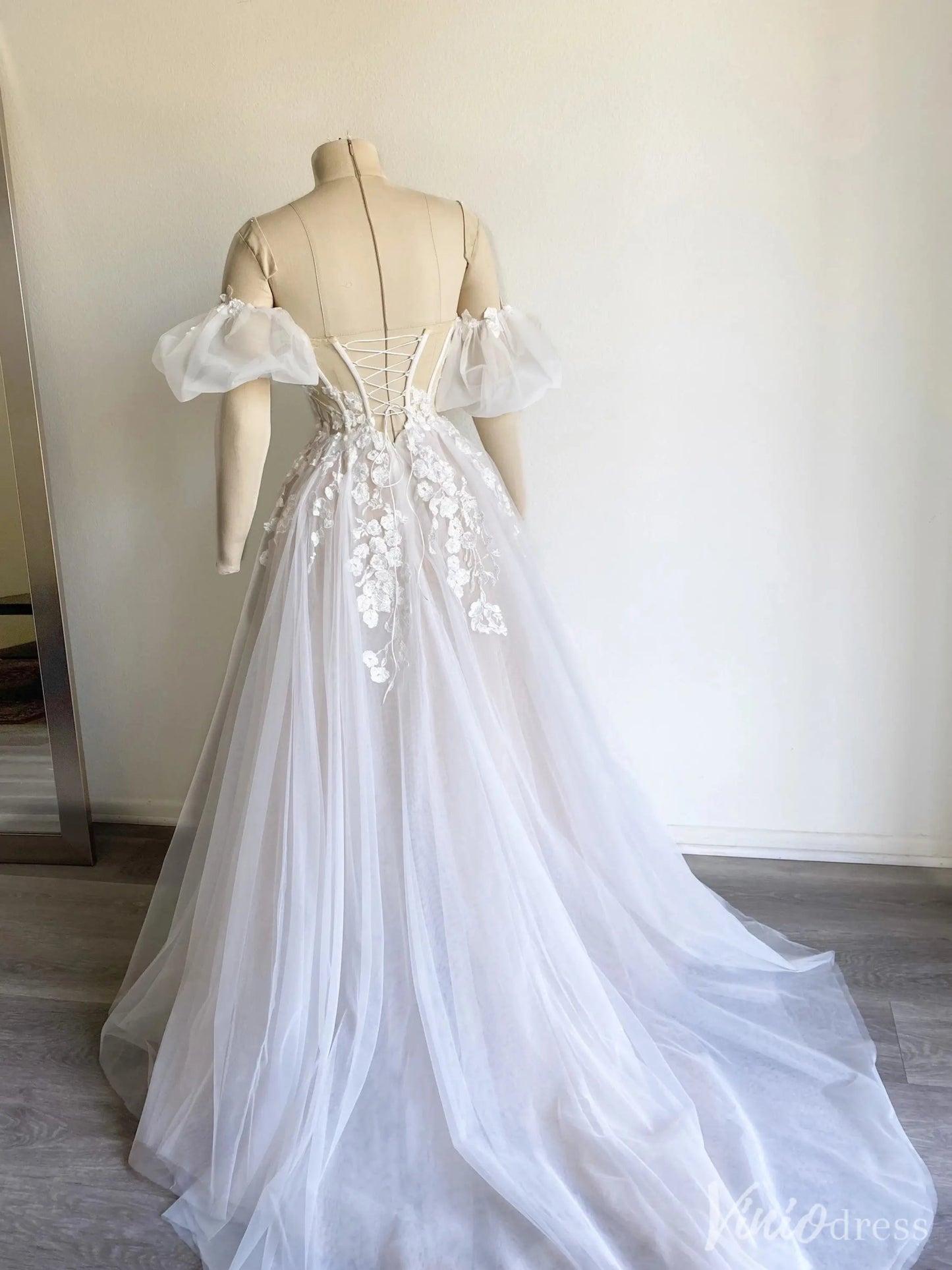 Romantic Off-Shoulder Tulle Wedding Dress with Detachable Puff Sleeves – VW2521-wedding dresses 2025 -Viniodress-Champagne-Custom Size-