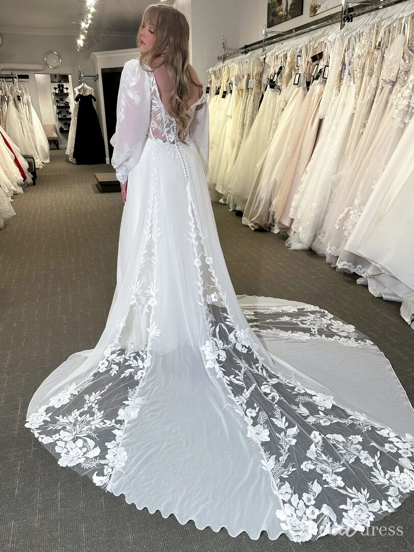 Romantic Sheer Lace Wedding Dress with Slit, Bishop Sleeves, and Chapel Train – VW2589-wedding dresses 2025 -Viniodress-White-Custom Size-