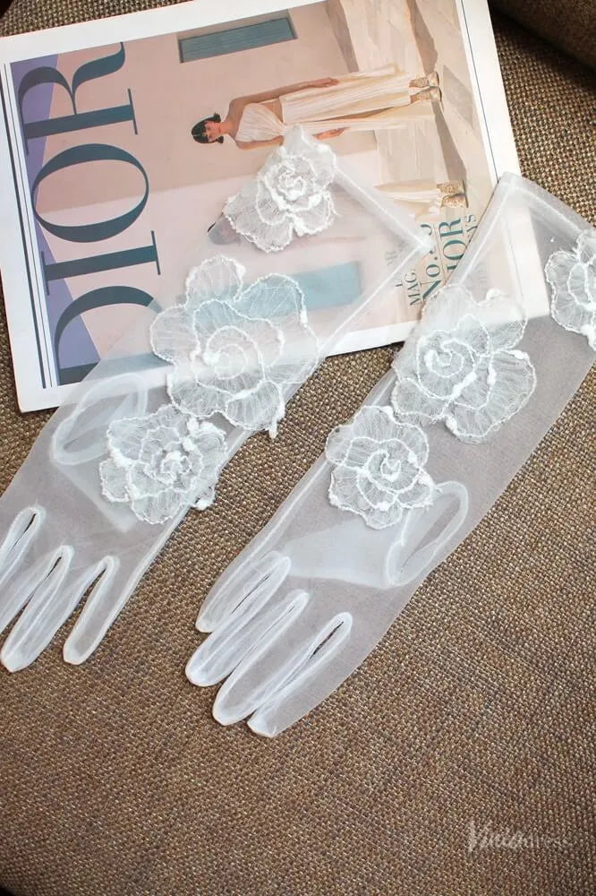 Romantic Sheer Tulle 3/4 Bridal Gloves with Fower Appliques WG145-Bridal Gloves 2026-Viniodress-Ivory-