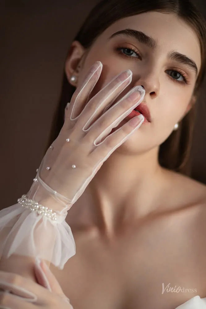 Romantic Short Bridal Gloves in Sheer Tulle with Pearls WG091-Bridal Gloves 2026-Viniodress-Ivory-