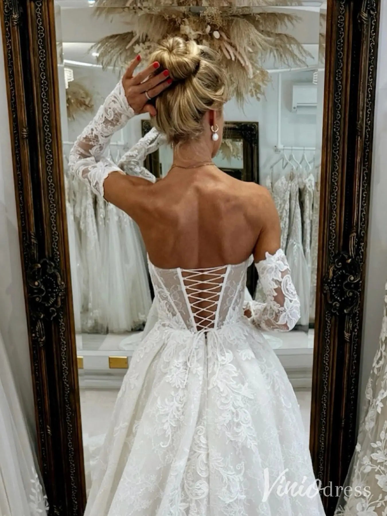 Romantic Strapless Lace Wedding Dress with Removable Sleeves and Chapel Train – LC105-wedding dresses 2025 -Viniodress-Ivory-Custom Size-