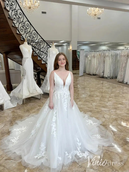 Romantic V-Neck Tulle Wedding Dress with Floral Appliques and V-Back – LA114-wedding dresses 2025 -Viniodress-Ivory-Custom Size-