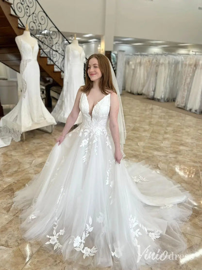 Romantic V-Neck Tulle Wedding Dress with Floral Appliques and V-Back – LA114-wedding dresses 2025 -Viniodress-Ivory-Custom Size-
