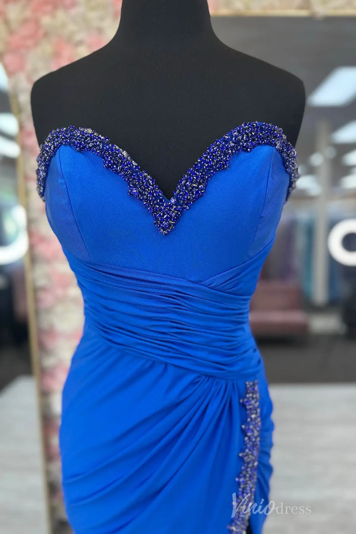 Royal Blue Strapless Prom Dress with Beaded Sweetheart Neckline, Ruched Bodice, and High Slit – SS049-prom dresses 2025 -Viniodress-Blue-Custom Size-