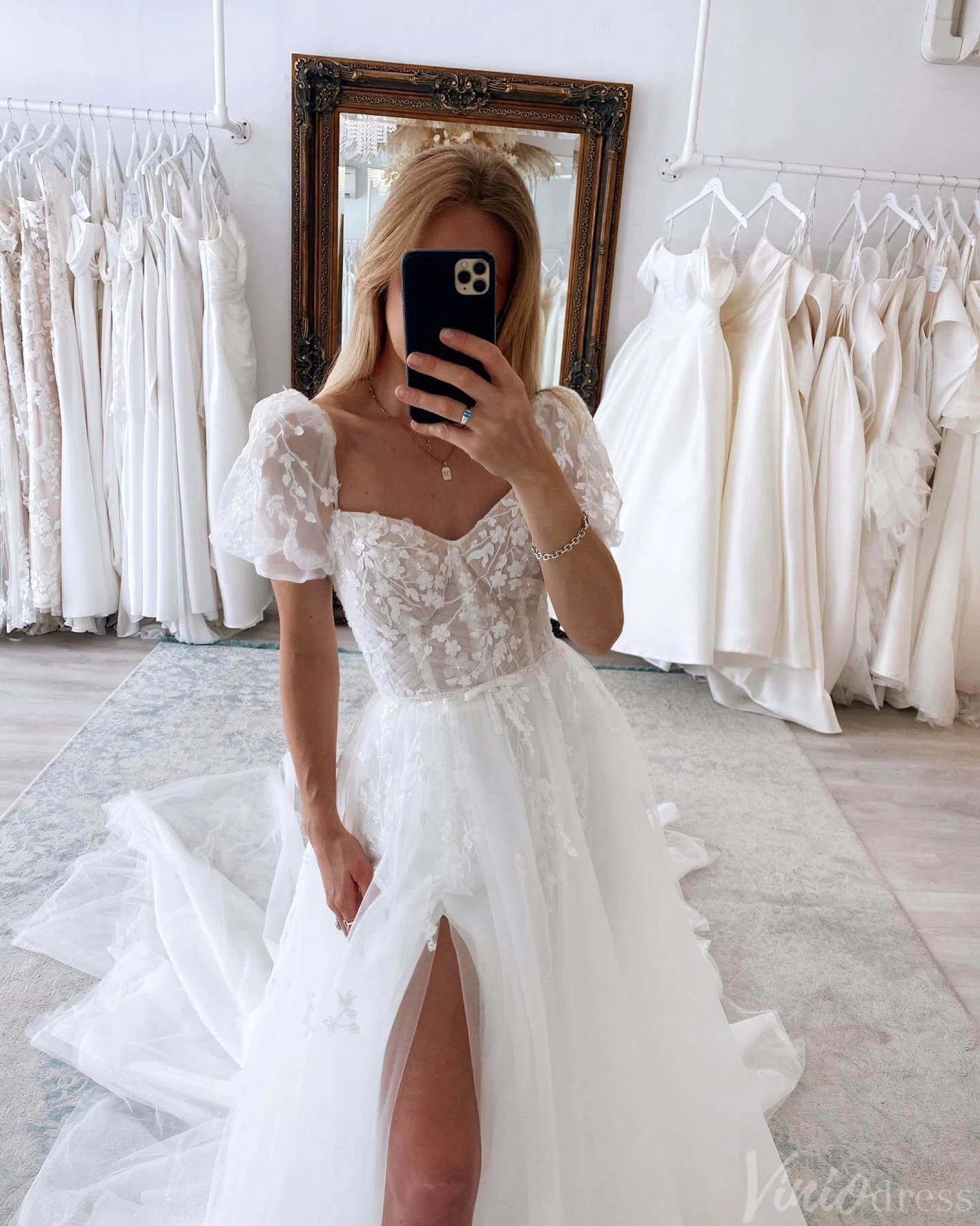 Rustic Lace Applique Wedding Dresses with Slit Puffed Sleeve Bridal Gown AW1012-wedding dresses 2025 -Viniodress-Ivory-Custom Size-