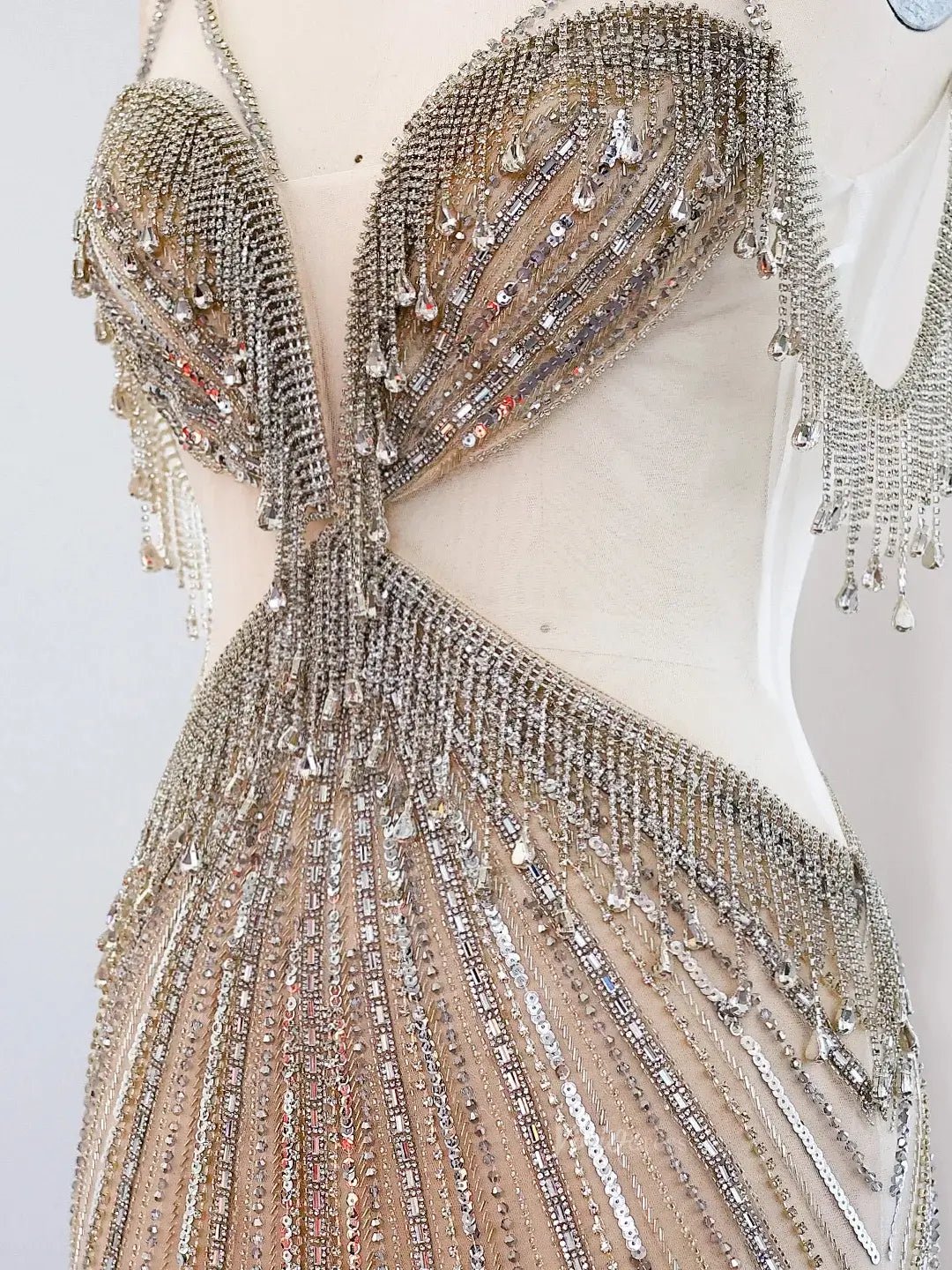 Sexy Beaded Prom Dresses Sheer Nude Vintage Met Gala Dresses BD003 Viniodress Sexy Beaded Prom Dresses Sheer Nude Vintage Met Gala Dresses BD003 Viniodress