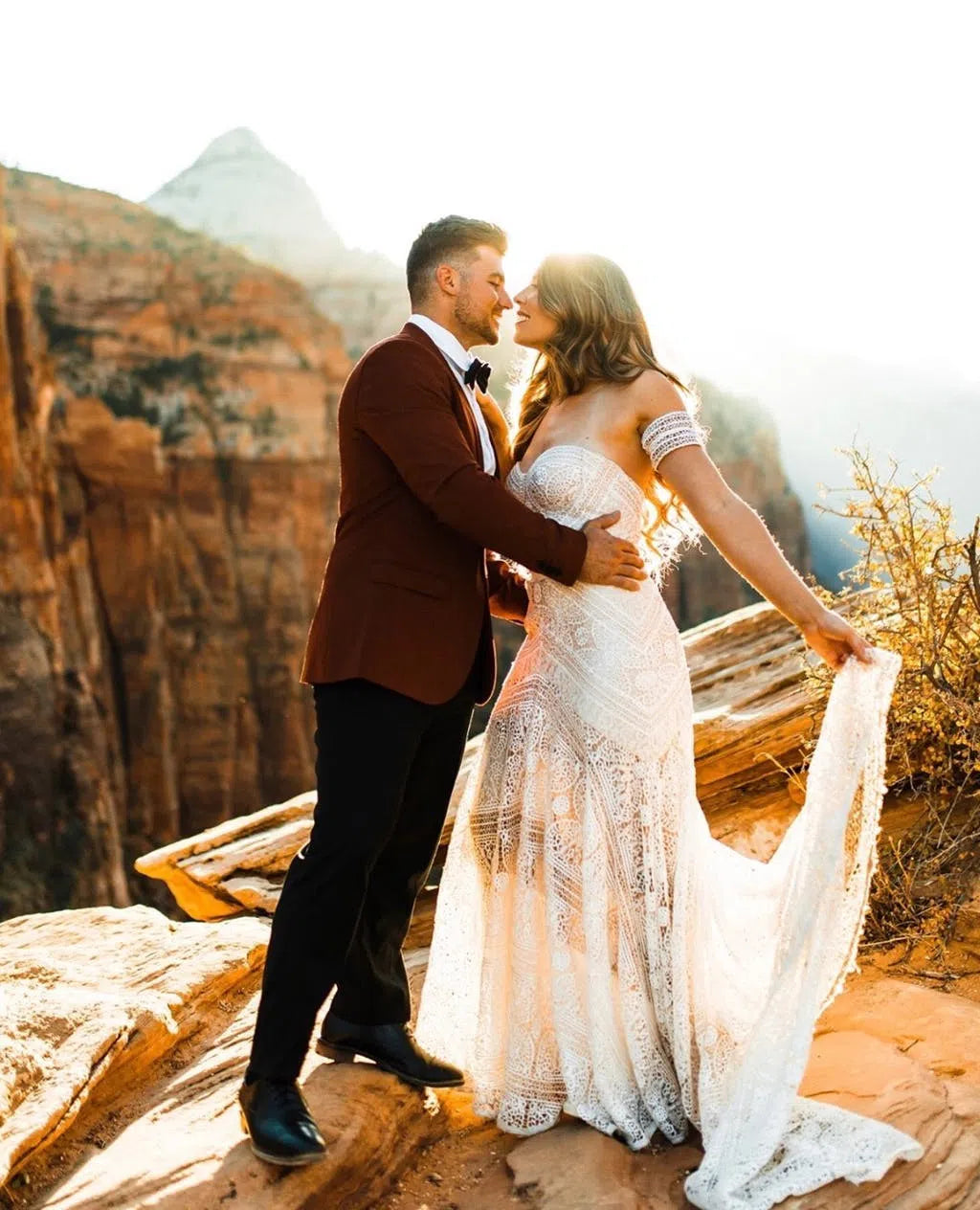Sheath Lace Boho Wedding Dresses with Removable Sleeves VW1092-wedding dresses 2025 -Viniodress-Zipper-As Picture-Custom Size