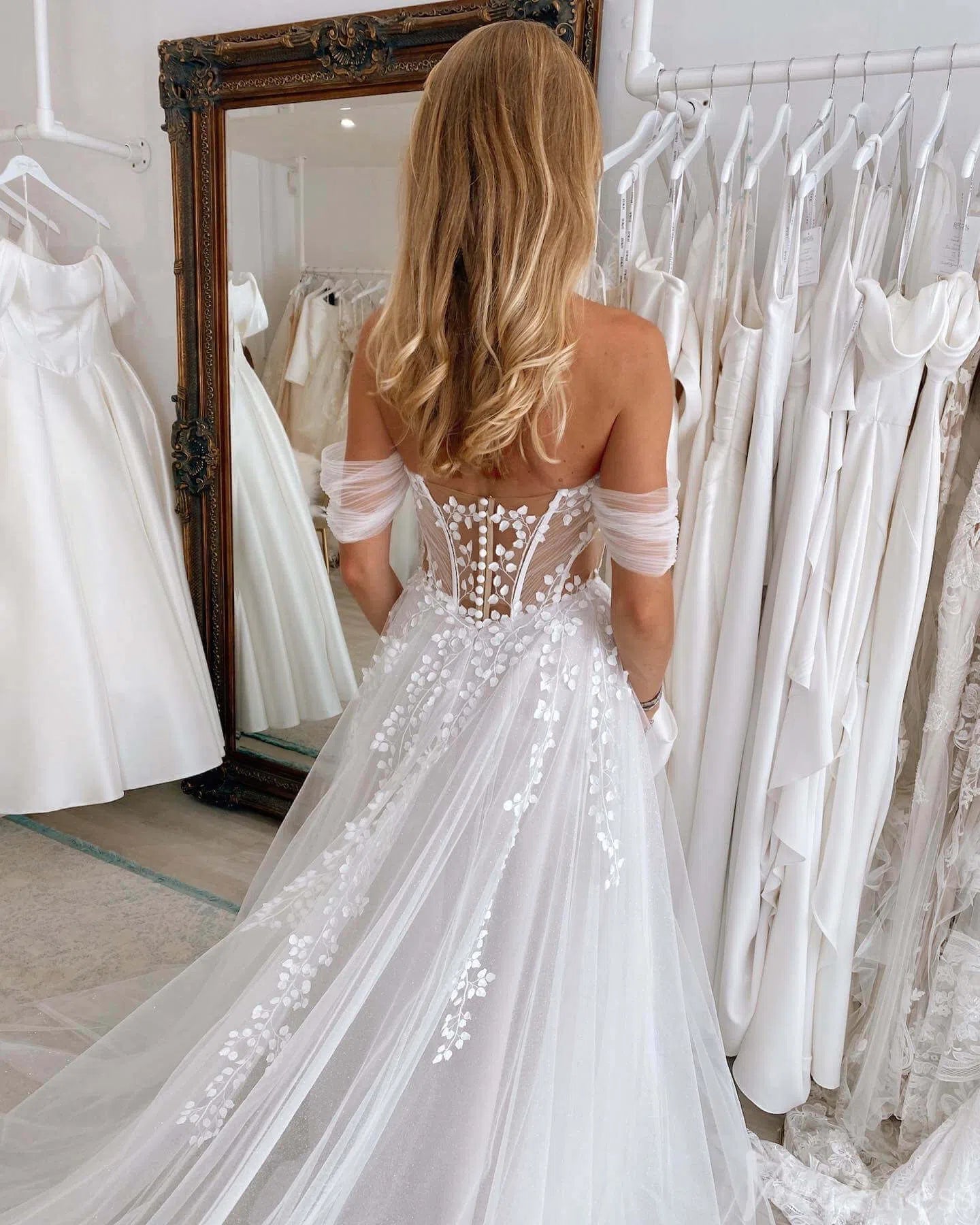 Sheer Lace Applique Wedding Dresses with Slit Off the Shoulder Beach Bridal Gown AW1008-wedding dresses-Viniodress