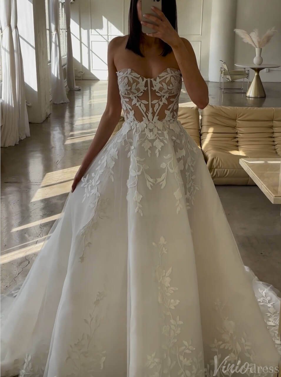 Sheer Strapless Lace Applique Wedding Dresses Chapel Train Country Bridal Gown AW1030-wedding dresses 2025 -Viniodress-Ivory-Custom Size-