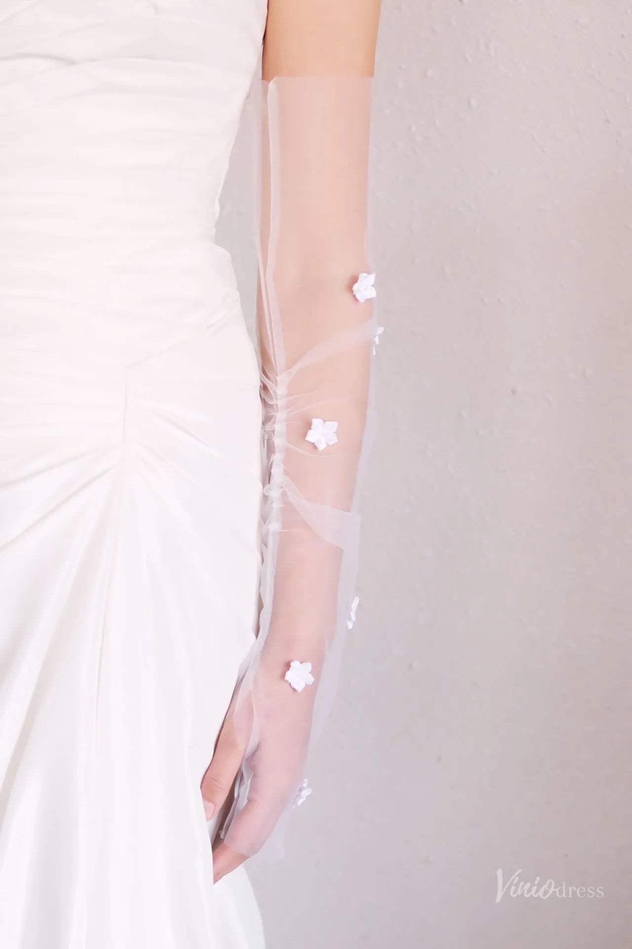 Sheer Tulle Fingerless Bridal Gloves with Flowers WG172-Bridal Gloves 2026-Viniodress-Ivory-