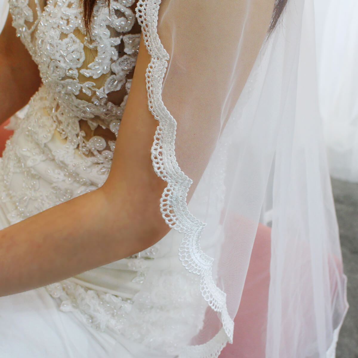 Short Lace Mantilla Veils V682-Bridal Veil 2025 -Viniodress-Ivory-