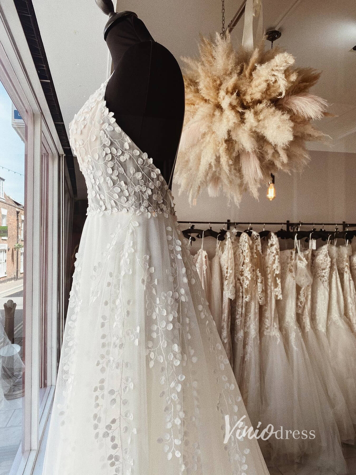 Spaghetti Strap Bell Orchid Lace Wedding Dresses with Slit VW2126-wedding dresses 2025 -Viniodress-Ivory-Custom Size-