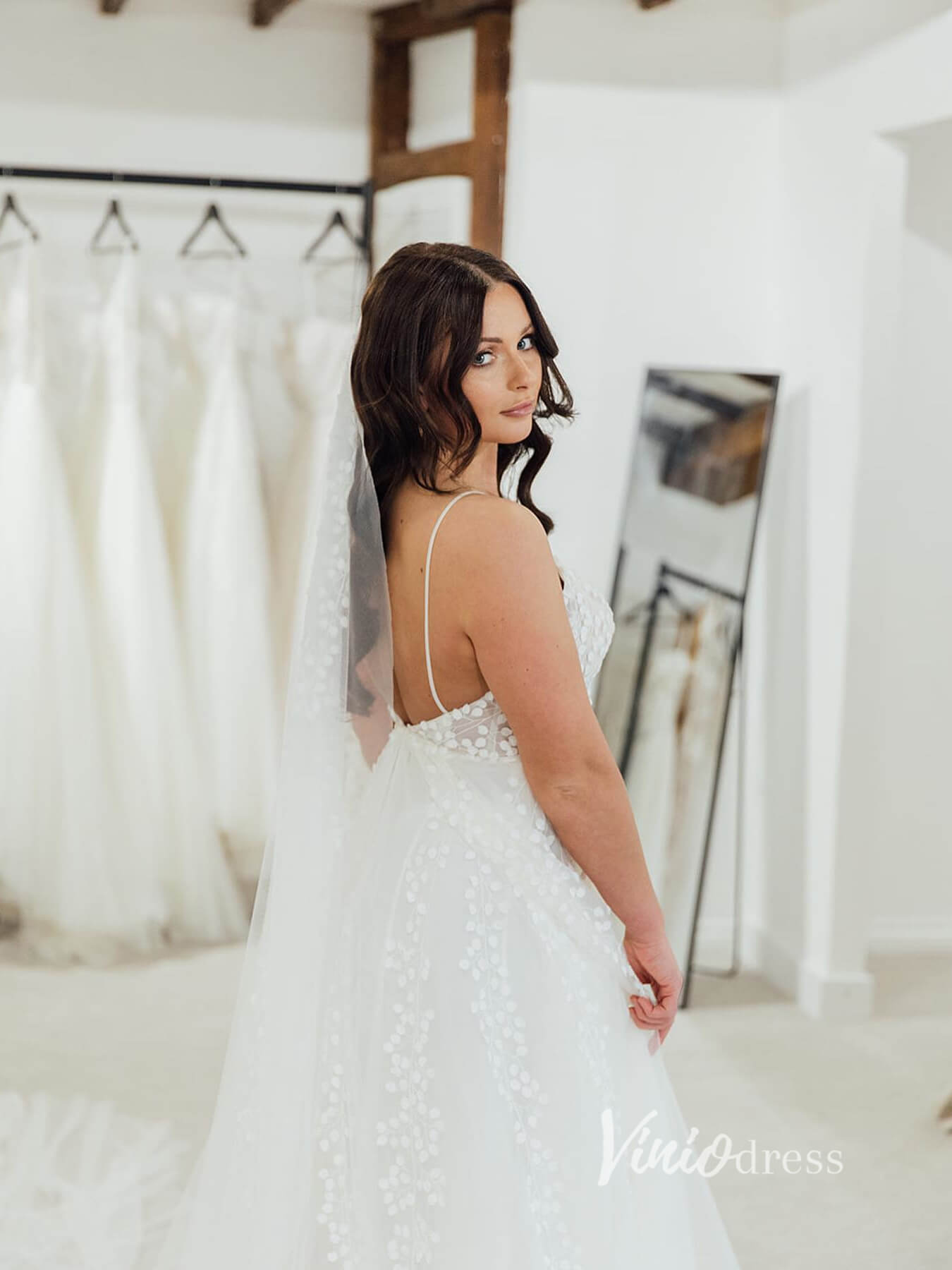 Spaghetti Strap Bell Orchid Lace Wedding Dresses with Slit VW2126-wedding dresses 2025 -Viniodress-Ivory-Custom Size-