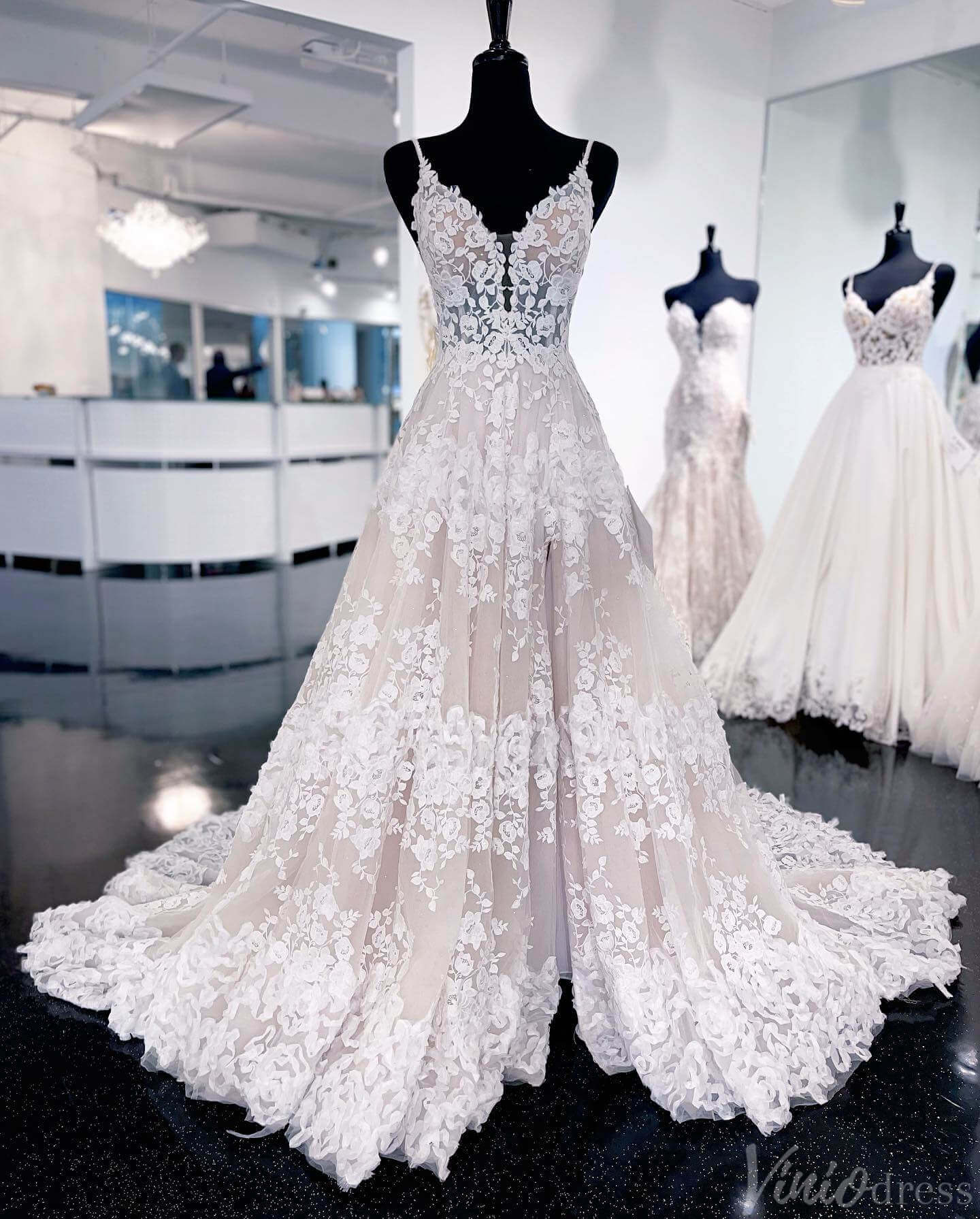 Ivory Spaghetti Strap Lace Applique Wedding Dresses Chapel Train V-Neck Bridal Gown VW2166-wedding dresses-Viniodress