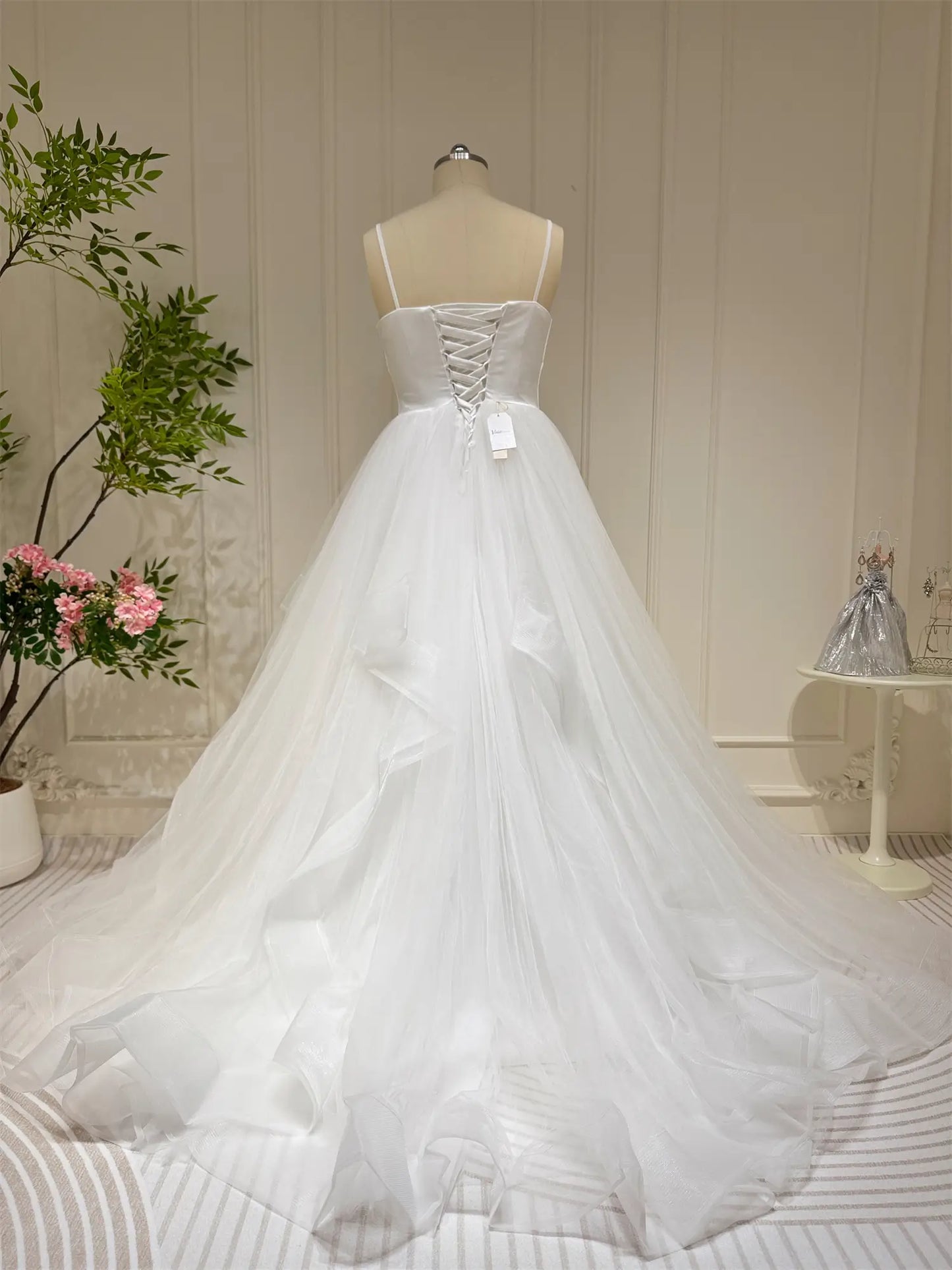 Spaghetti Strap Layered Tulle Wedding Dresses V-neck Tiered Bridal Gown VW1568B-wedding dresses 2025 -Viniodress-Ivory-Custom Size-