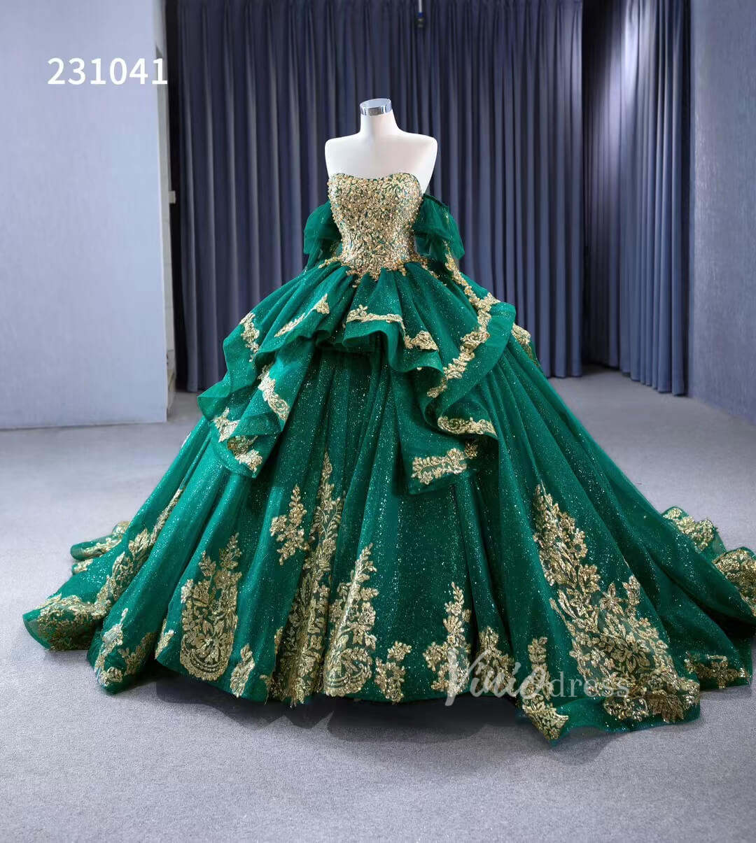 Sparkly Green Ball Gowns Gold Lace Appliqued Wedding Dresses with Sleeves 231041-Quinceanera Dresses-Viniodress-Viniodress