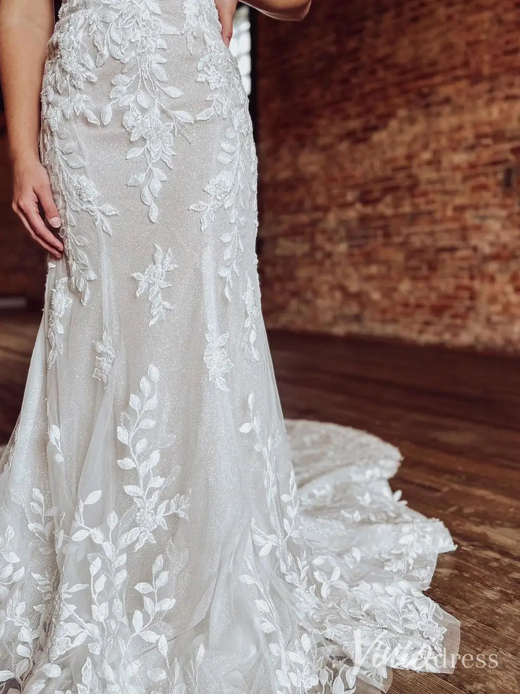 Sparkly Lace Mermaid Wedding Dress with Spaghetti Straps and Chapel Train – ML140-wedding dresses 2025 -Viniodress-Ivory-Custom Size-