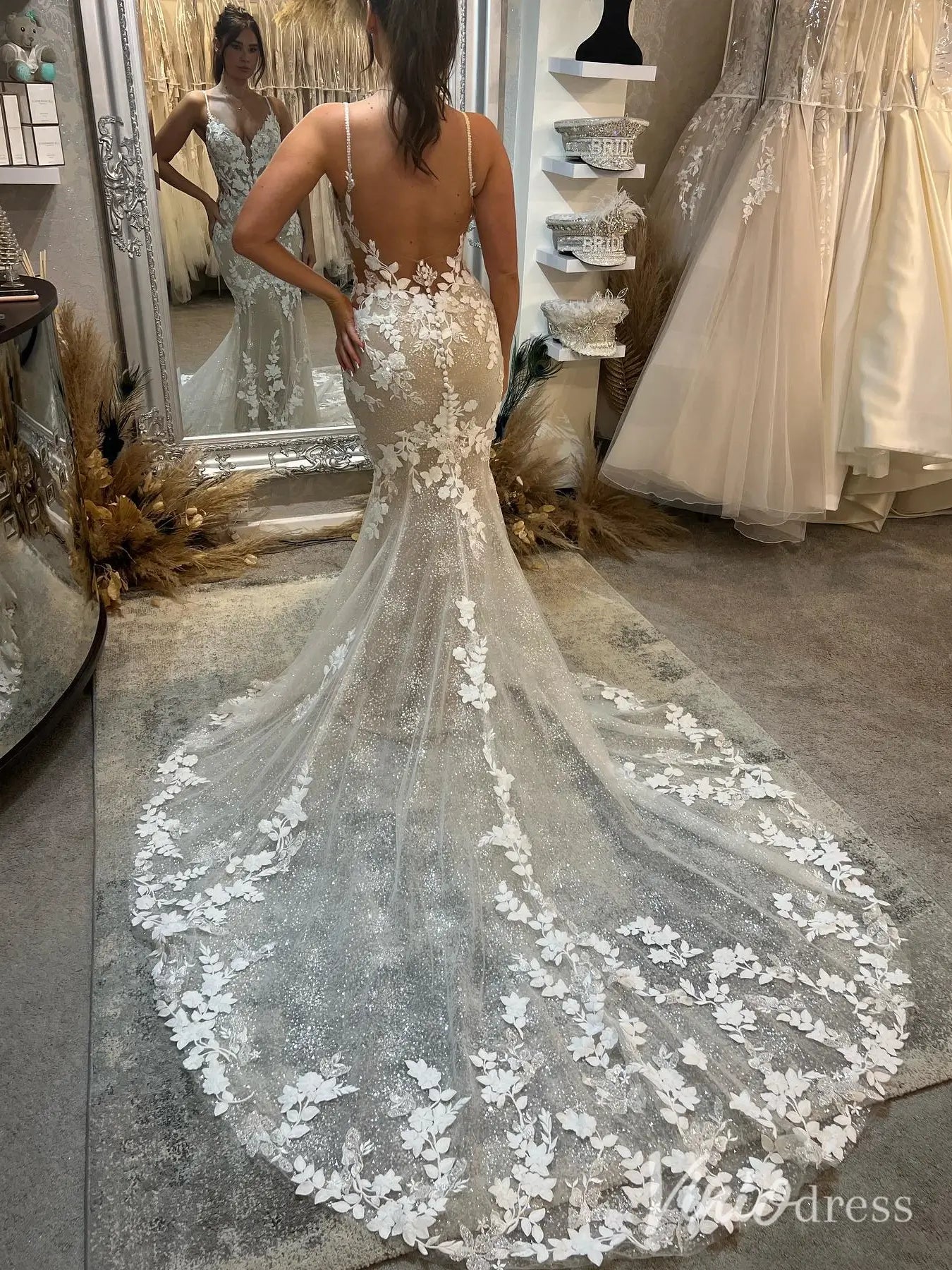 Sparkly Nude Mermaid Wedding Dress with Floral Lace Appliqué, Plunging Neckline & Chapel Train – ML113-wedding dresses 2025 -Viniodress-Nude-Custom Size-