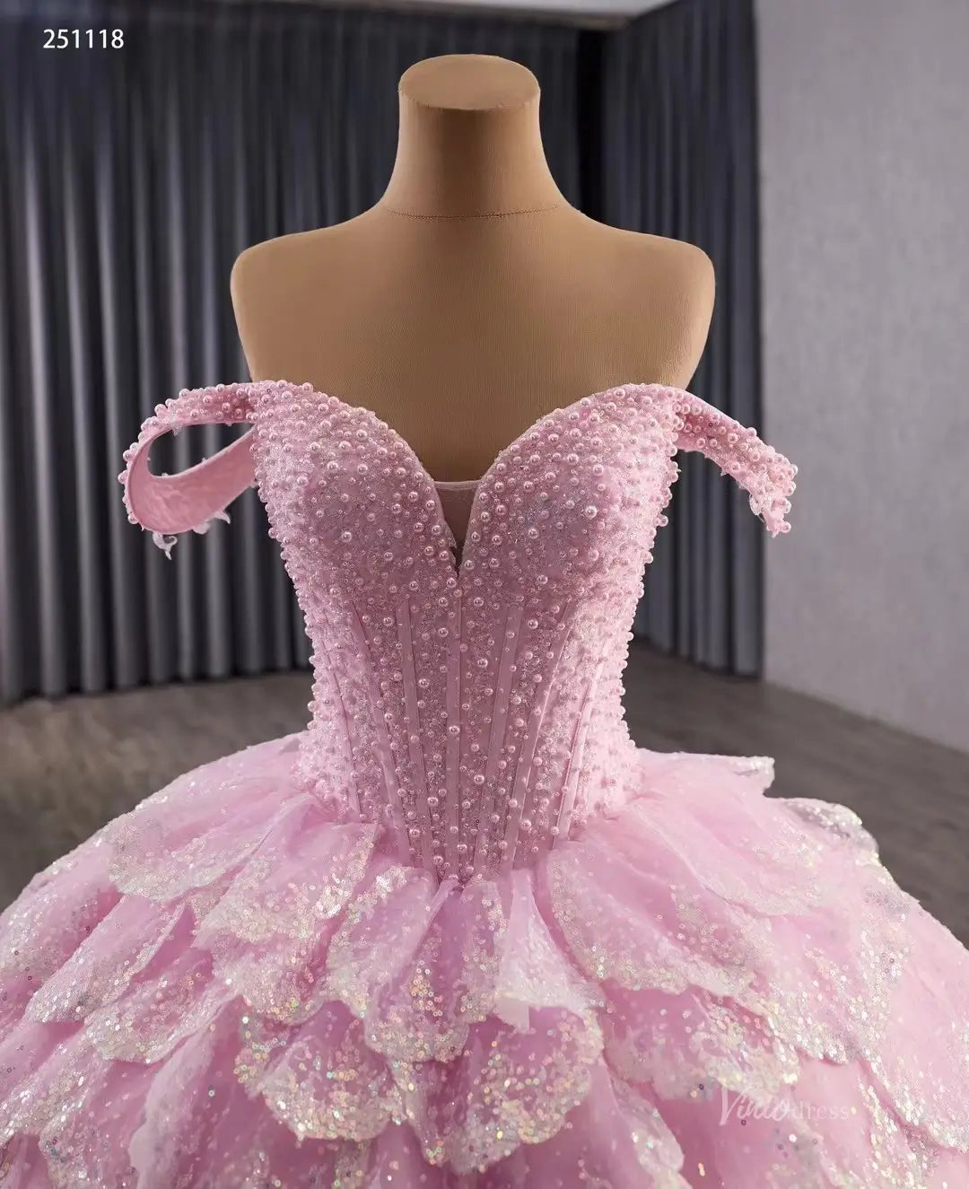 Sparkly Pink Tiered Petal Quinceañera Dress Off-Shoulder Princess Ball Gown Basque Waist 251118-Quinceanera Dresses 2026-Viniodress-Pink-Custom Size-