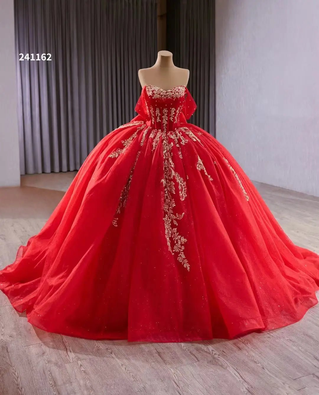 Sparkly Red Quinceanera Dress with Bow Gold Lace Appliqued Debutante Gowns 241162-Quinceanera Dresses 2025 -Viniodress-Red-Custom Size-