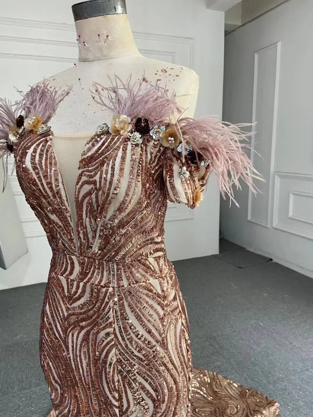 Sparkly Sequin Mermaid Prom Dresses Brown Feather Pageant Gowns 66749-prom dresses 2025 -Viniodress-Rose Gold-US 2-