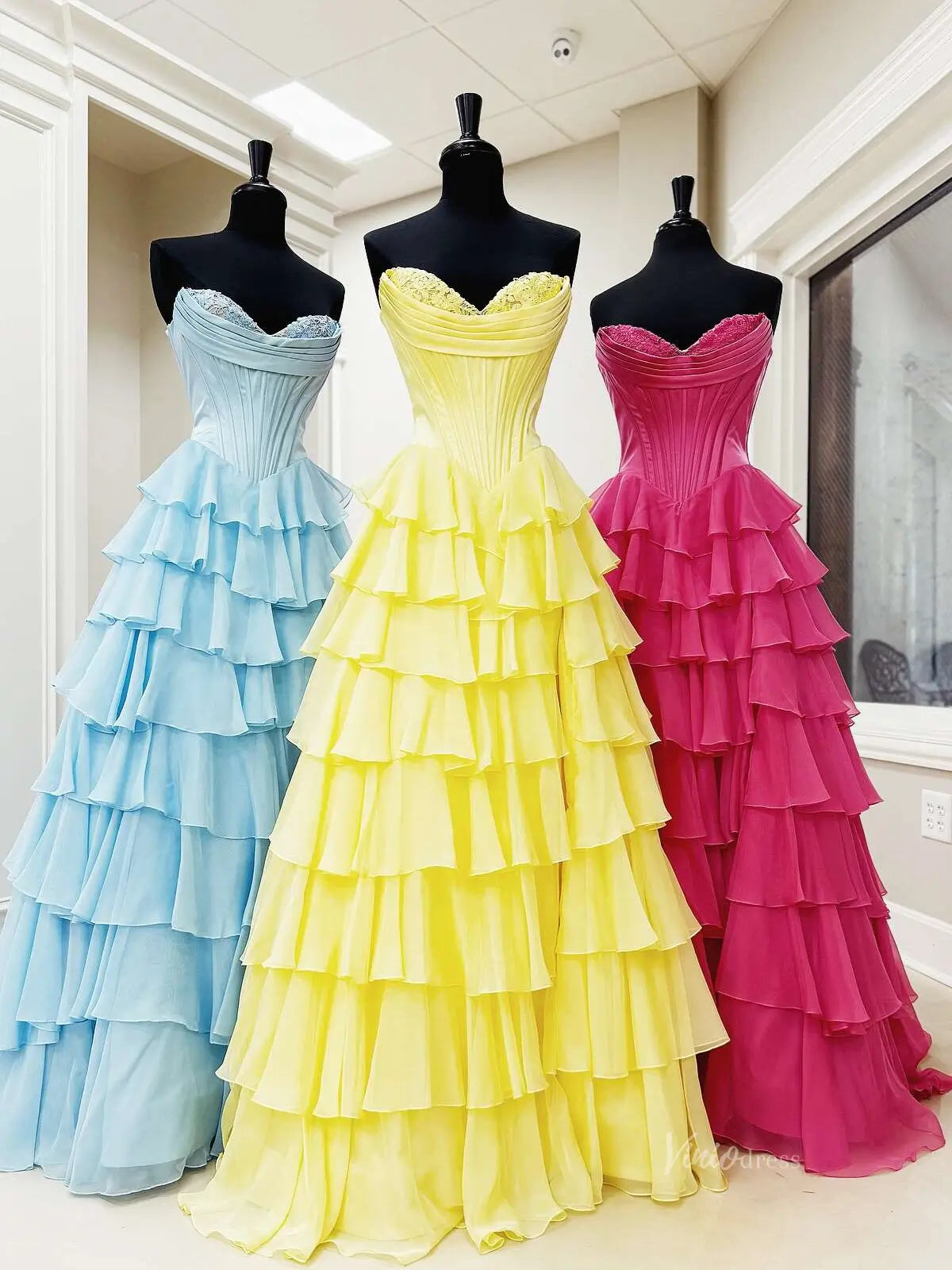 prom dresses 2025 Strapless Chiffon Tiered Prom Dresses with Slit & Sweetheart Neck - FD3732-plus size wedding dresses Viniodress-Custom Colors-Custom Size-