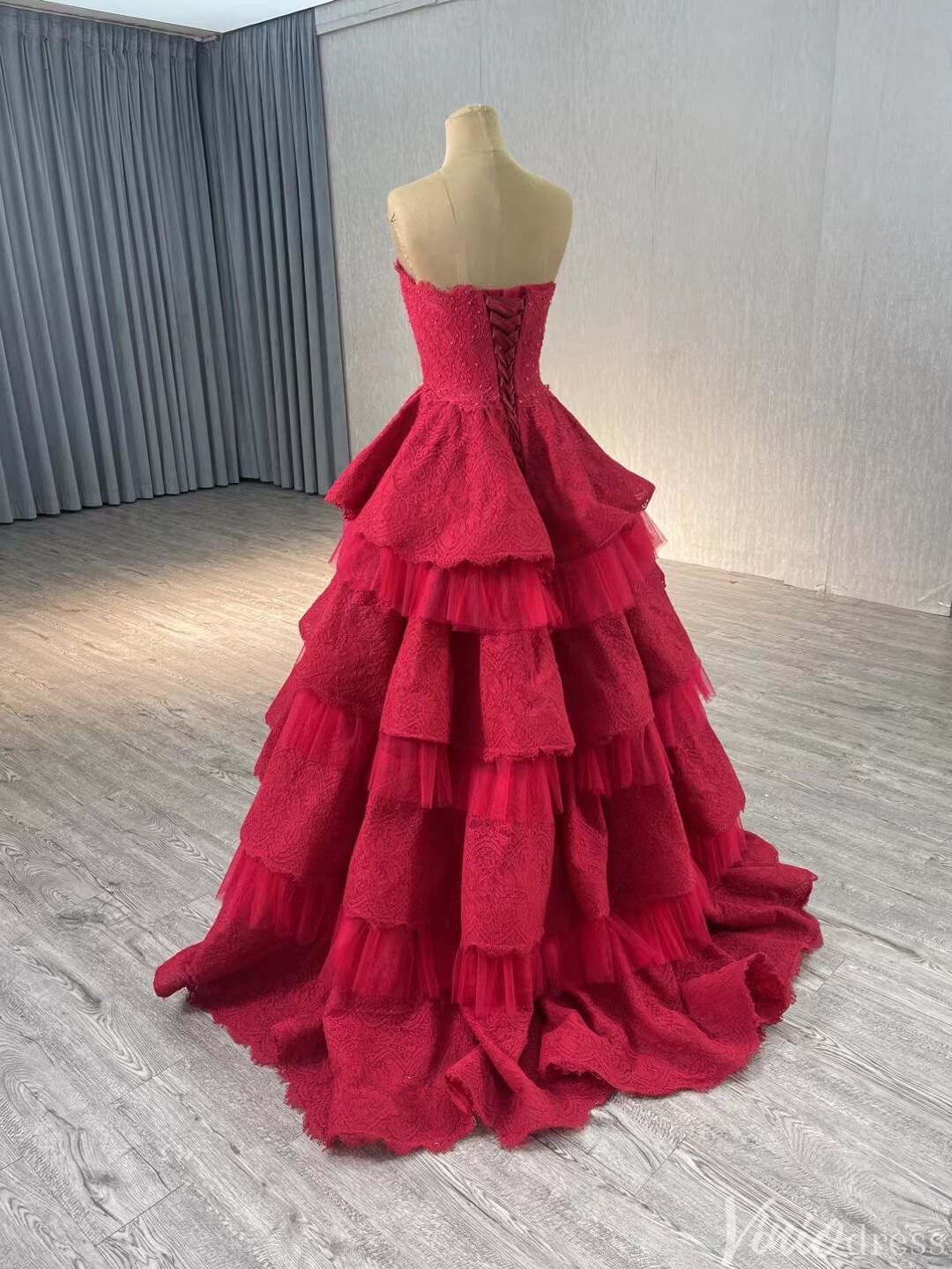 Strapless Dark Red Tiered Ball Gown Prom Dress Ruffled Lace Wedding Dresses 241120-Quinceanera Dresses-Viniodress-Viniodress