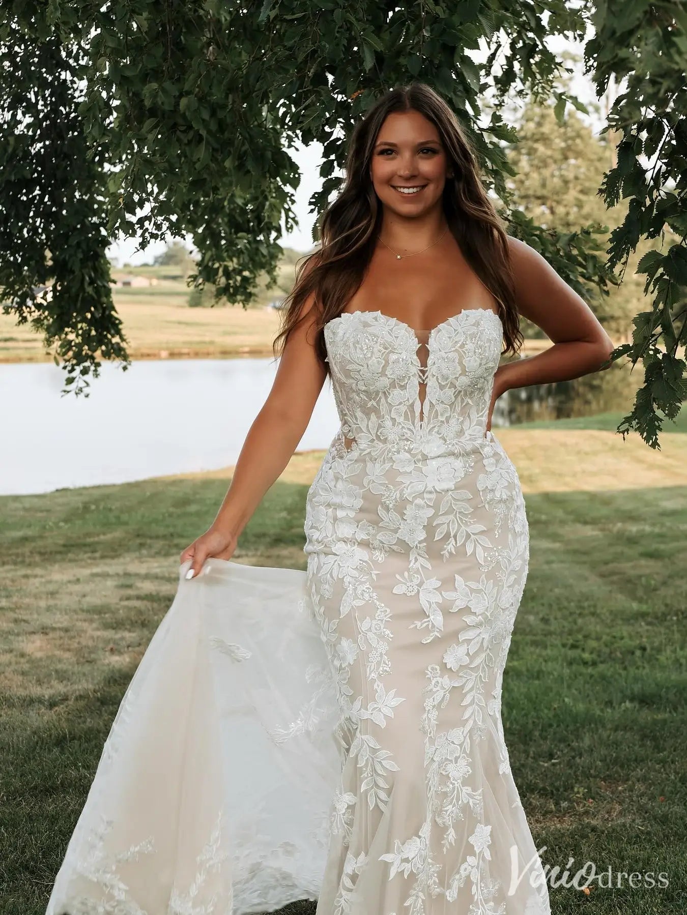 Strapless Lace Mermaid Wedding Dress with Deep Illusion Plunge and Cathedral Train – VW2602-wedding dresses 2025 -Viniodress-Beige-Custom Size-