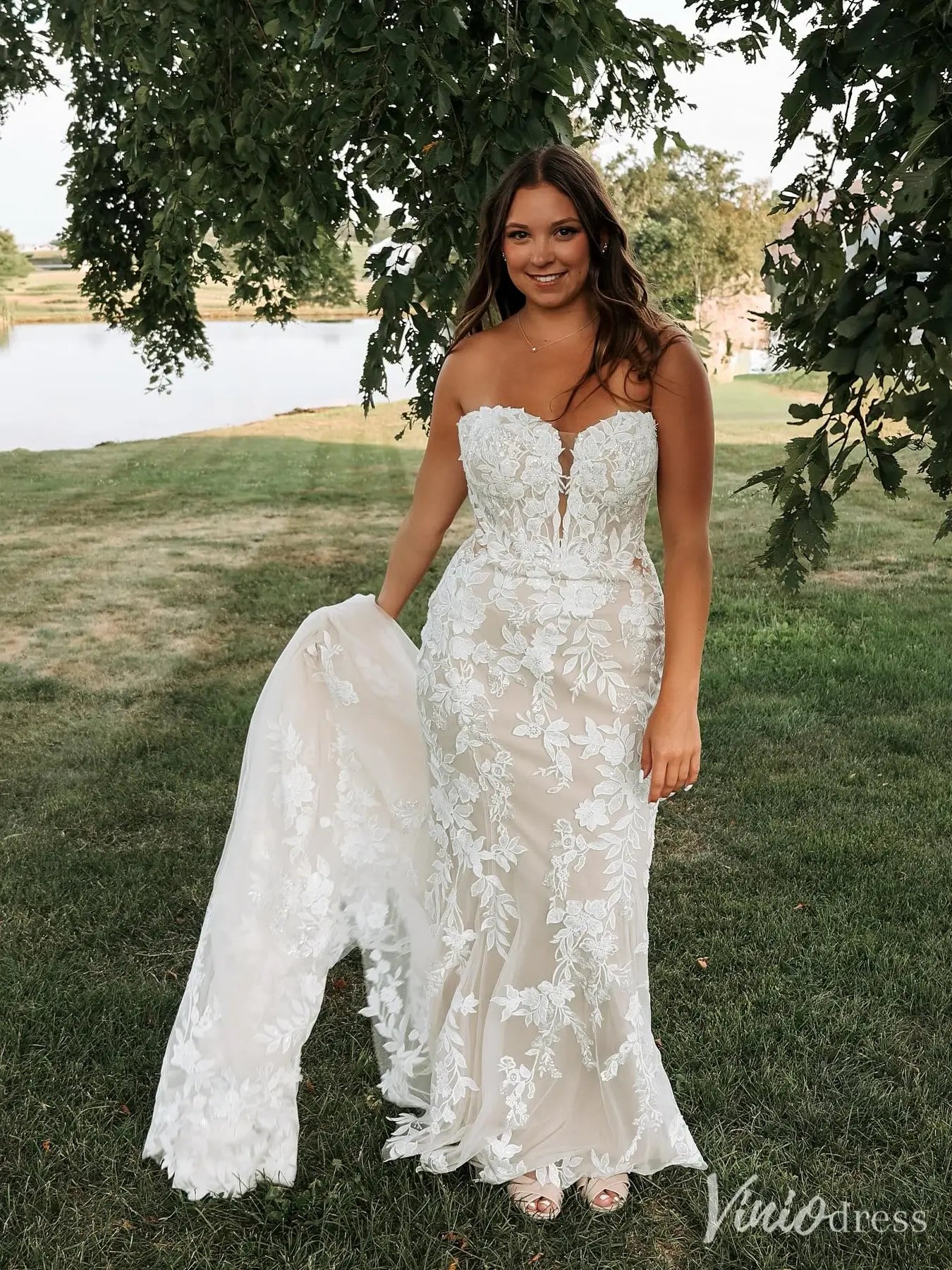 Strapless Lace Mermaid Wedding Dress with Deep Illusion Plunge and Cathedral Train – VW2602-wedding dresses 2025 -Viniodress-Beige-Custom Size-