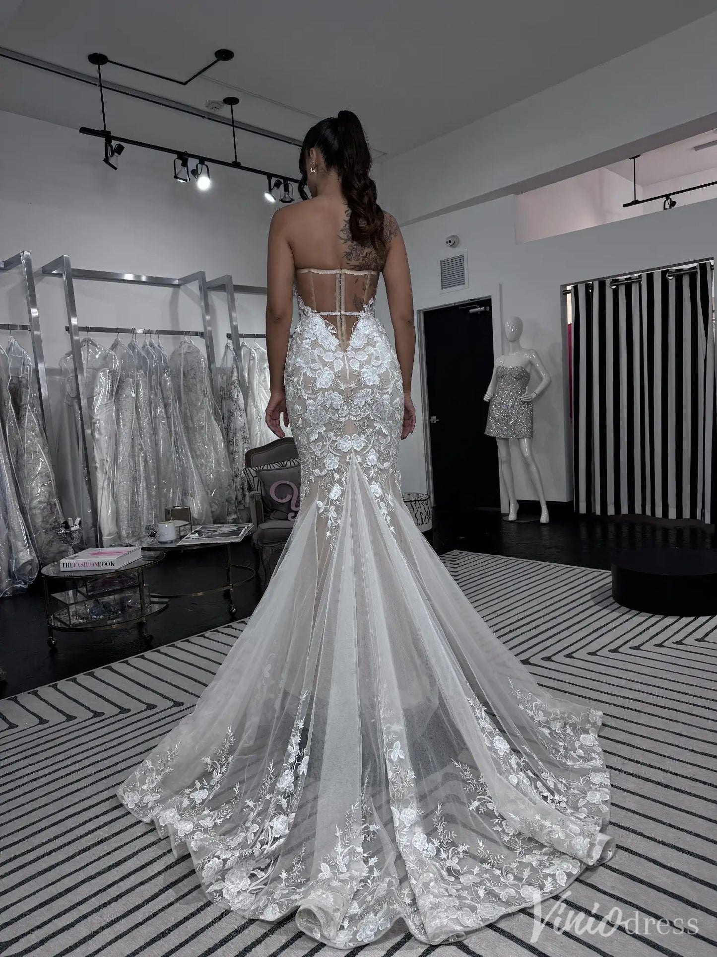 Strapless Lace Mermaid Wedding Dress with Sheer Corset Bodice & Tulle Overskirt – VW2509-wedding dresses 2025 -Viniodress-Beige-Custom Size-