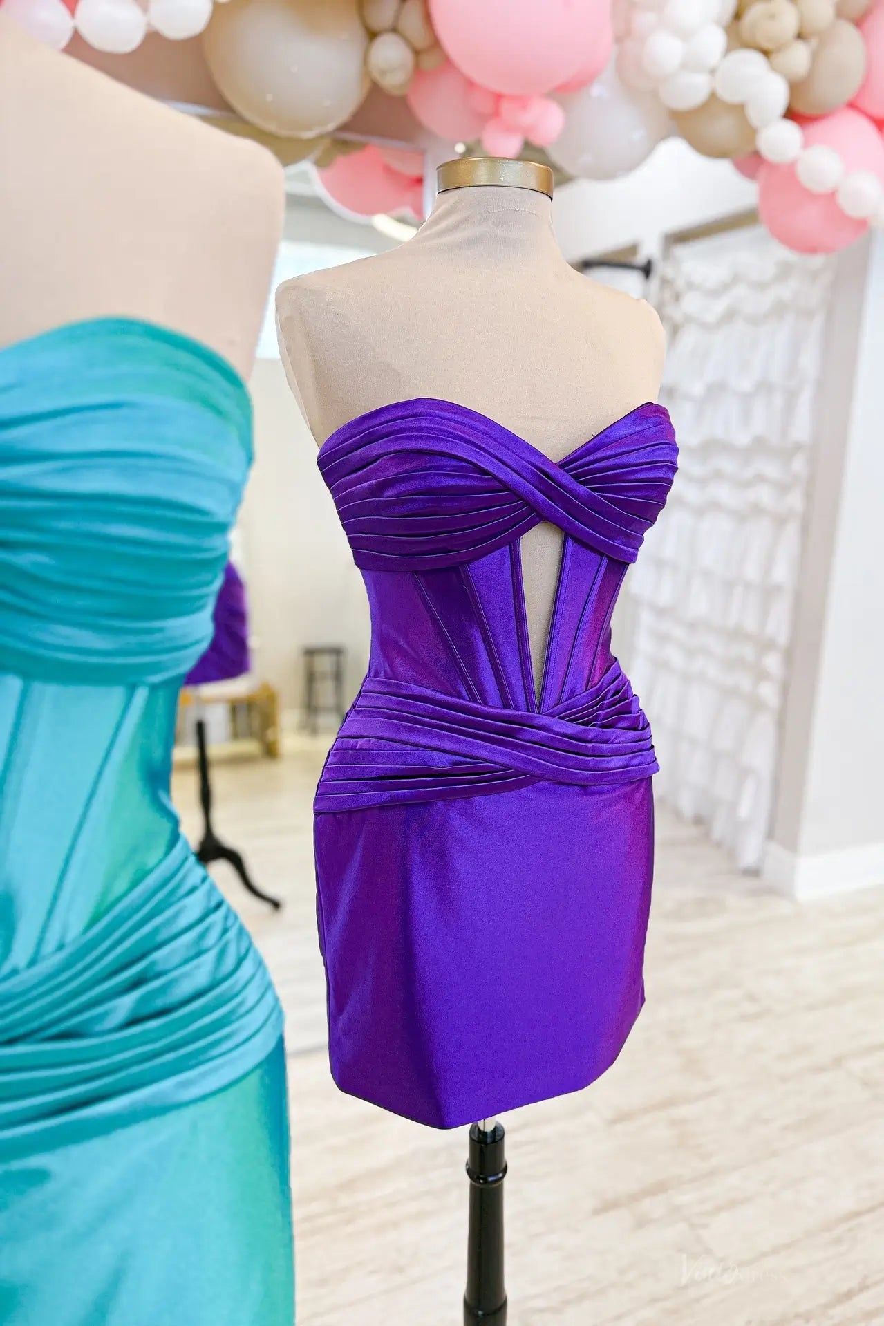 Strapless Ruched Satin Homecoming Dress with Twist Bodice, Deep V Cutout & Wrapped Waist – HB004-prom dresses 2026-Viniodress-Sage-Custom Size-