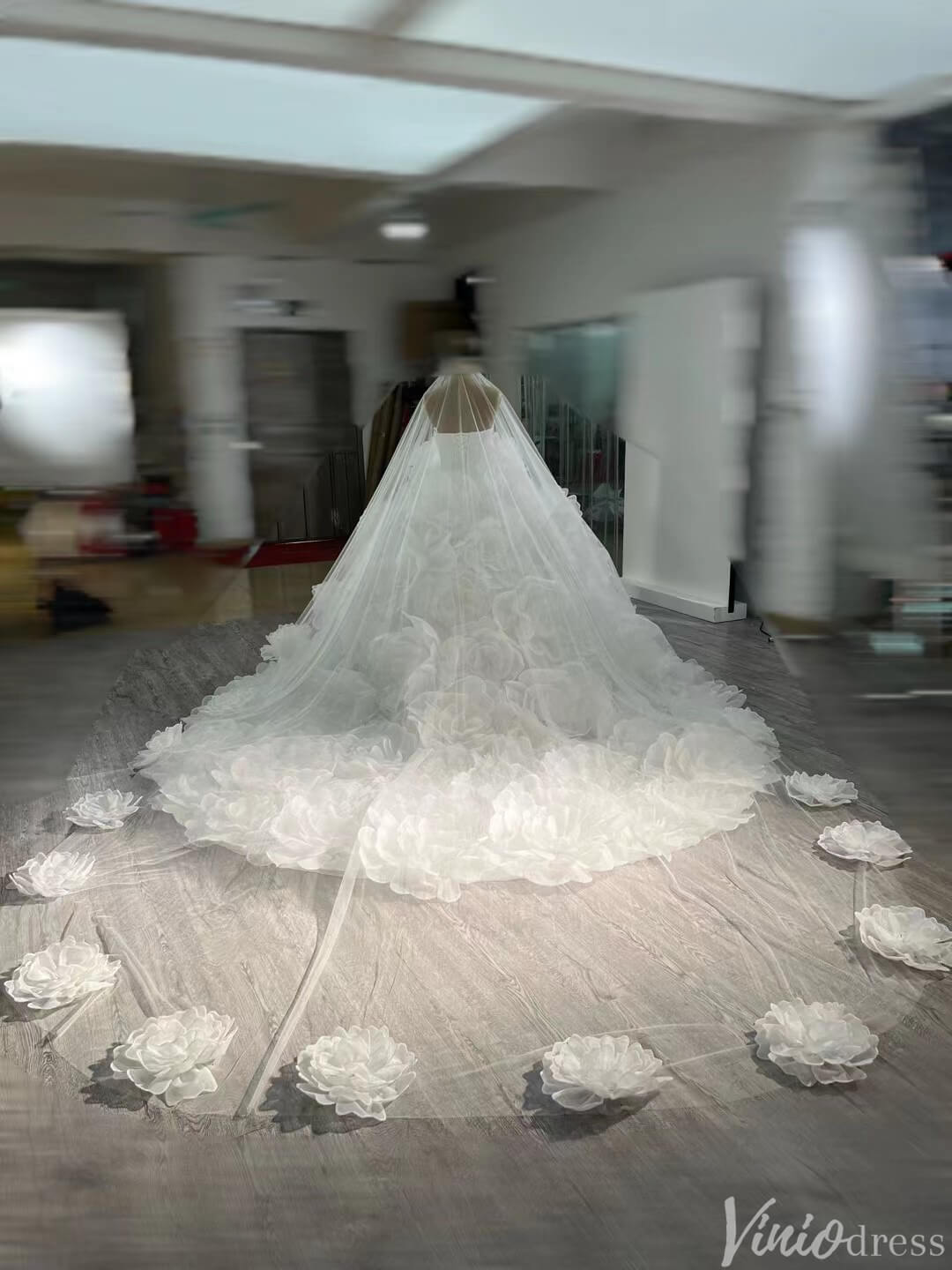 Strapless Ruffle Rosette Flower Balll Gown Wedding Dresses with Veil 241086-wedding dresses 2025 -Viniodress-Ivory-Custom Size-No Veil