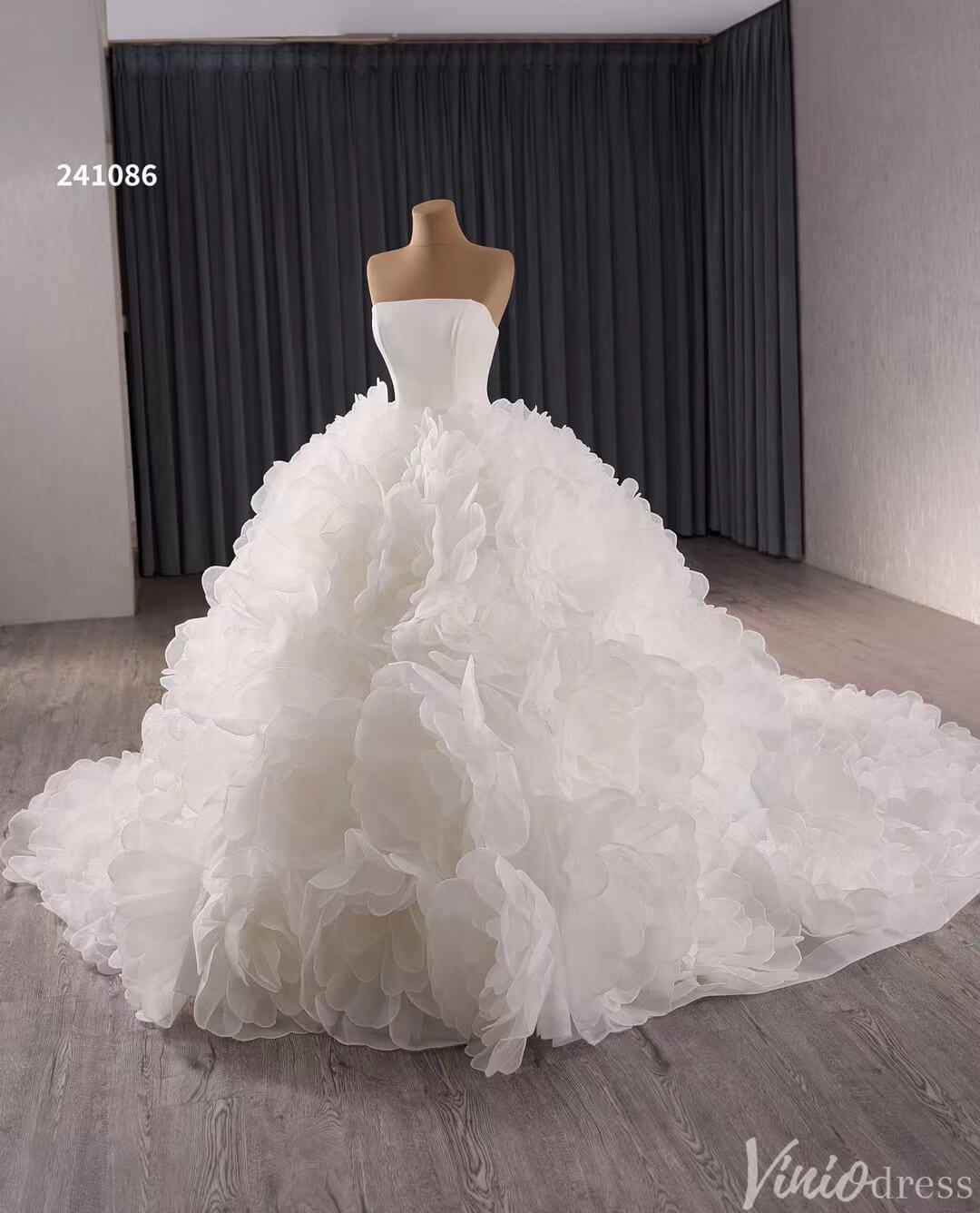 Strapless Ruffle Rosette Flower Balll Gown Wedding Dresses with Veil 241086-wedding dresses 2025 -Viniodress-Ivory-Custom Size-No Veil