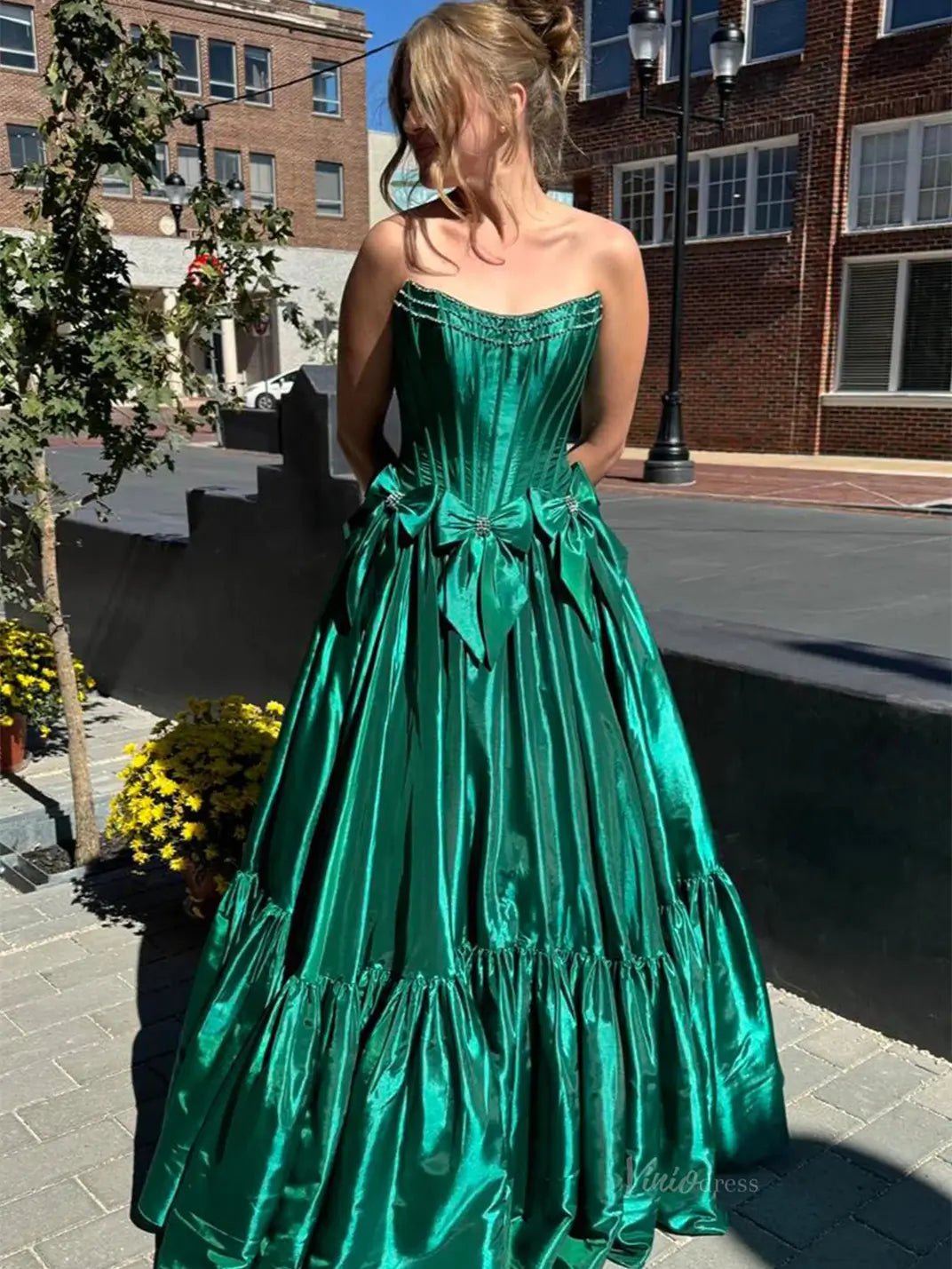 Strapless Satin A-Line Prom Dresses 2025 Bow-Tie Pleated Formal Gown - FD5146-prom dresses 2025 -Viniodress-Light Blue-Custom Size-