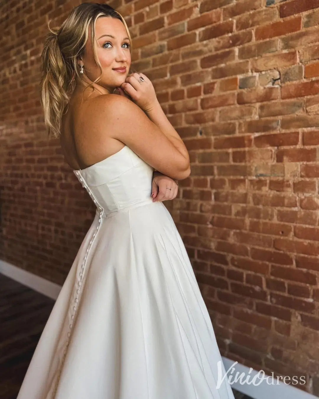 Strapless Satin A-Line Wedding Dress with Folded Neckline and Pockets – MS112-wedding dresses 2025 -Viniodress-Ivory-Custom Size-