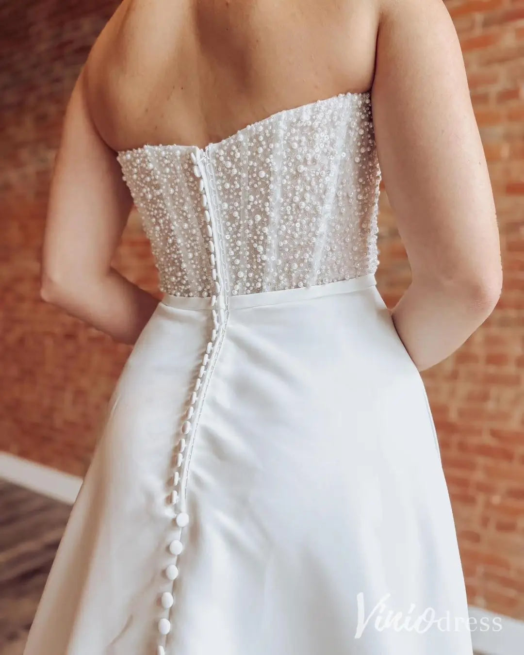 Strapless Satin Wedding Dress with Pearl Corset Bodice, Pockets, and Chapel Train – MN130-wedding dresses 2025 -Viniodress-Ivory-Custom Size-