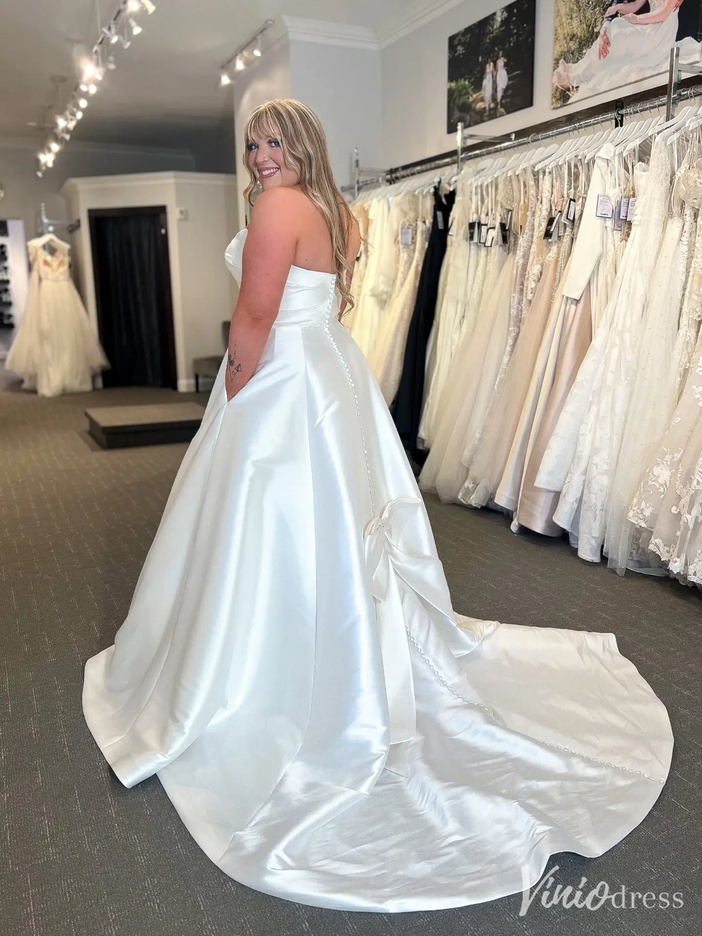 Strapless Satin Wedding Dress with Scoop Neckline, Bow Back, Pockets, Sweep Train – VW2592-wedding dresses 2025 -Viniodress-White-Custom Size-