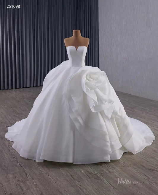 Luxury White Wedding Dresses | Timeless & Elegant Bridal Gowns | Viniodress Luxury White Wedding Dresses | Timeless & Elegant Bridal Gowns | Viniodress